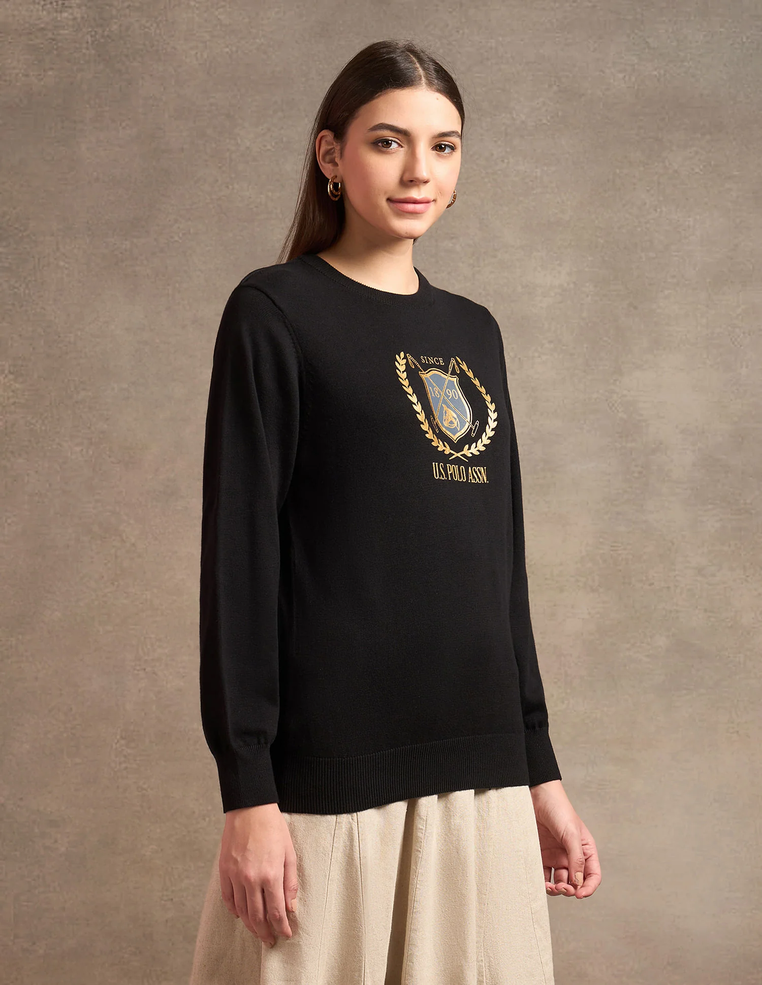 Crest Logo Regular Fit Sweater - Image 4
