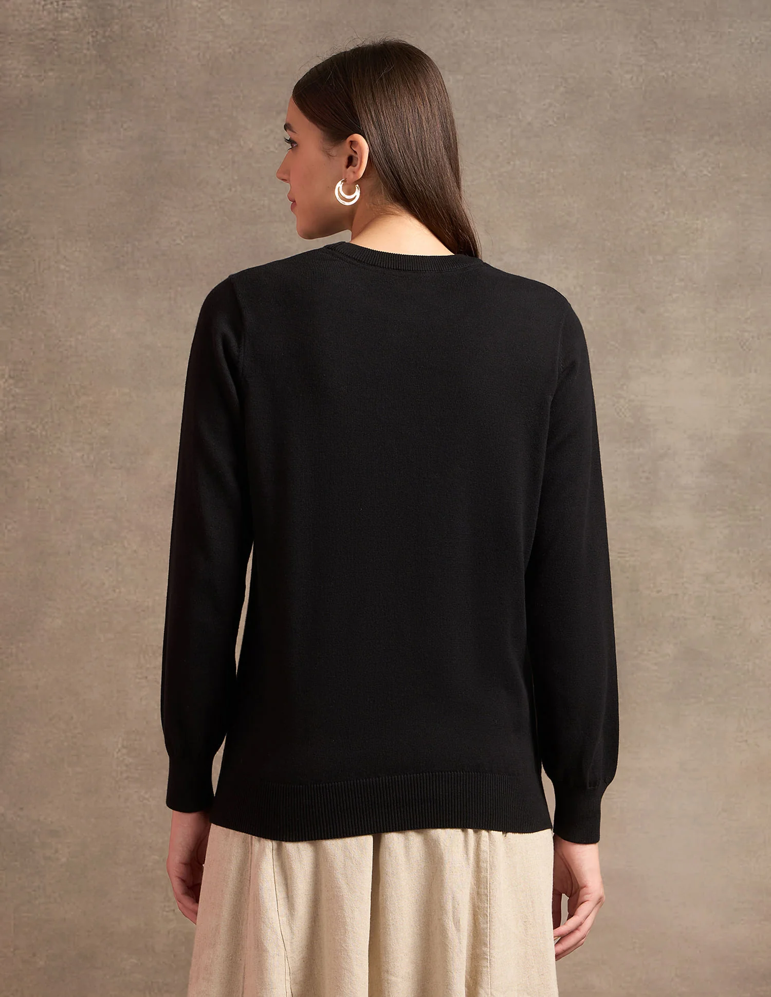 Crest Logo Regular Fit Sweater - Image 5