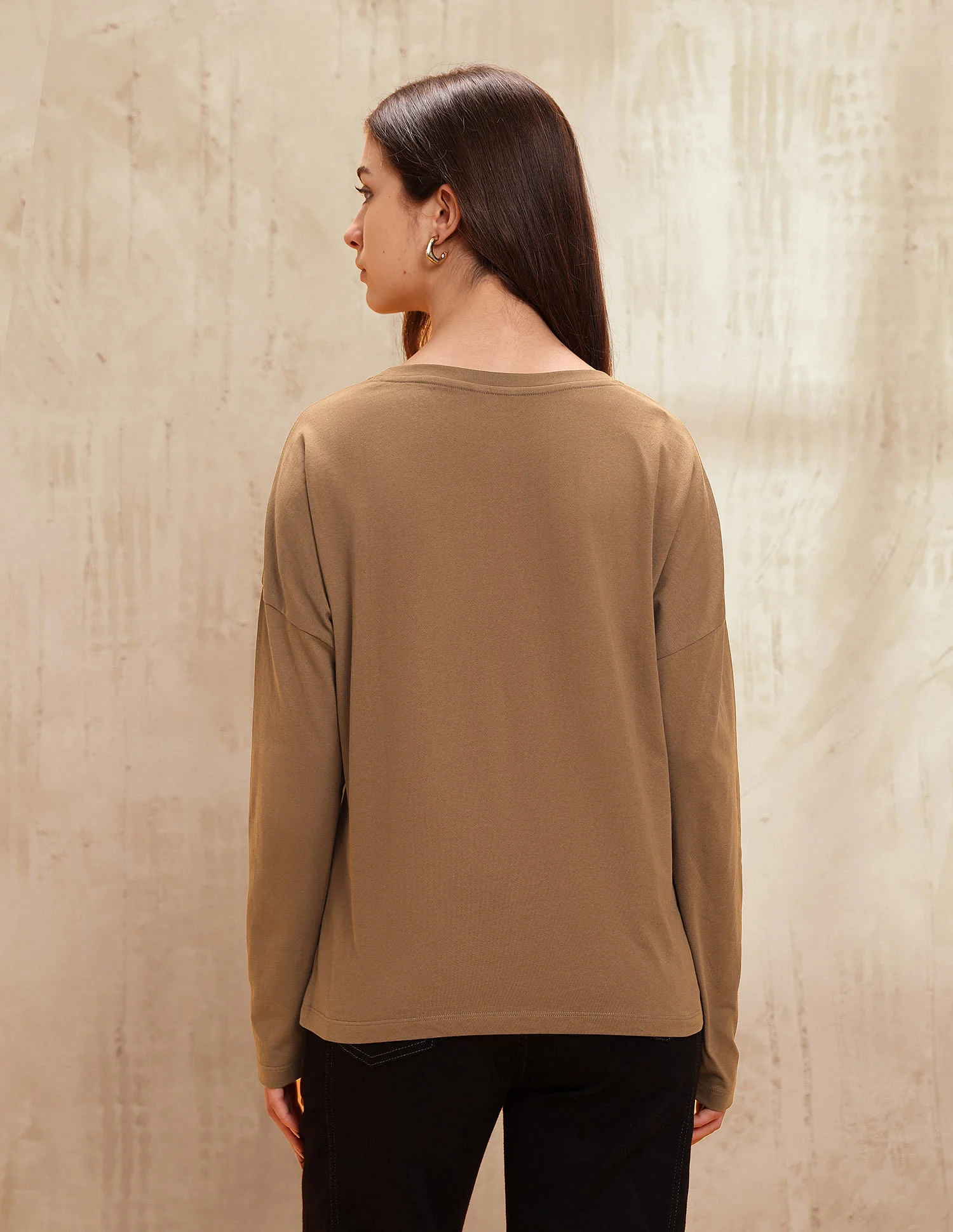 Crew Neck Drop Shoulder Full Sleeves Tshirt With Flock Print - Image 5