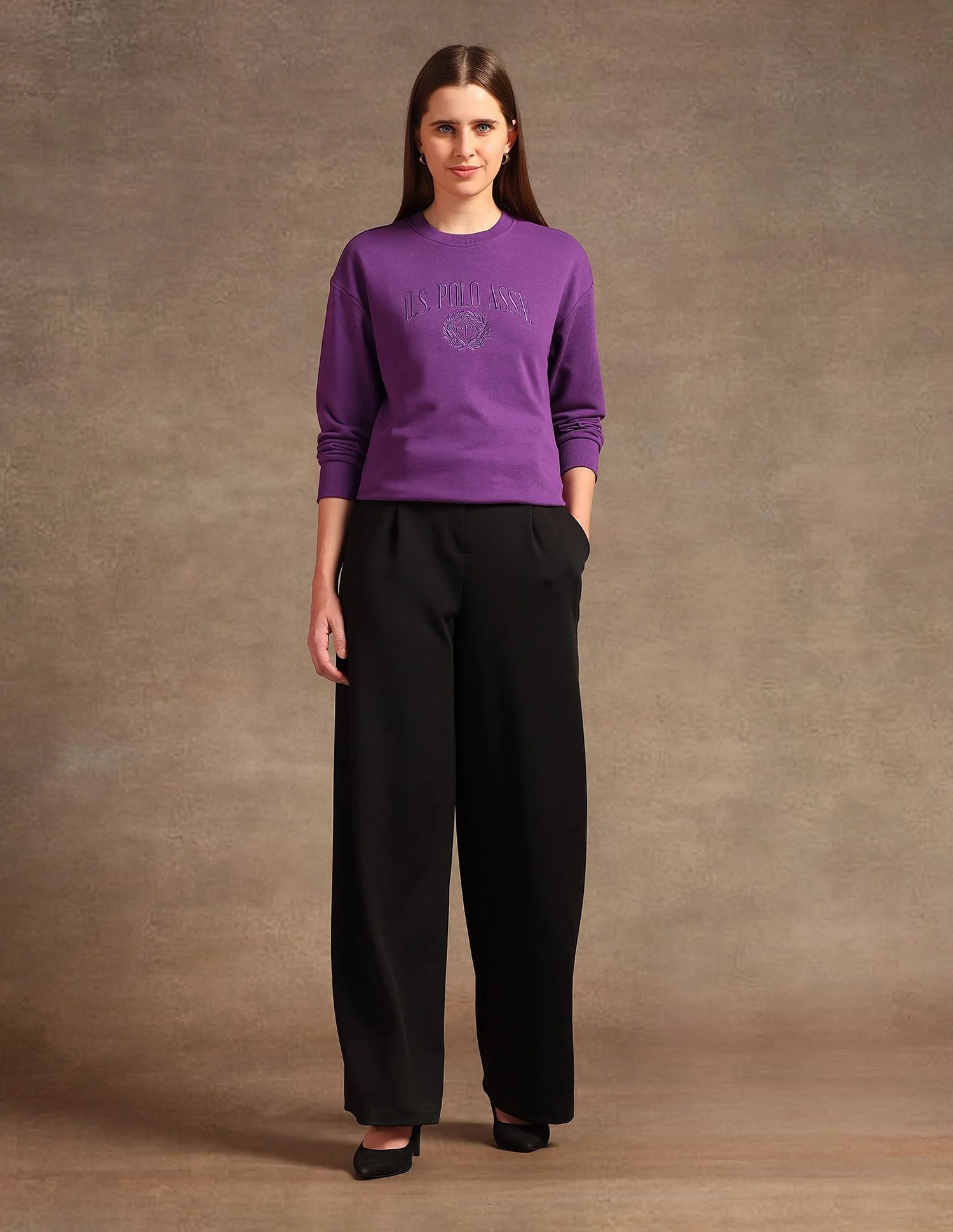 Drop Shoulder Embroidered Sweatshirt - Image 3