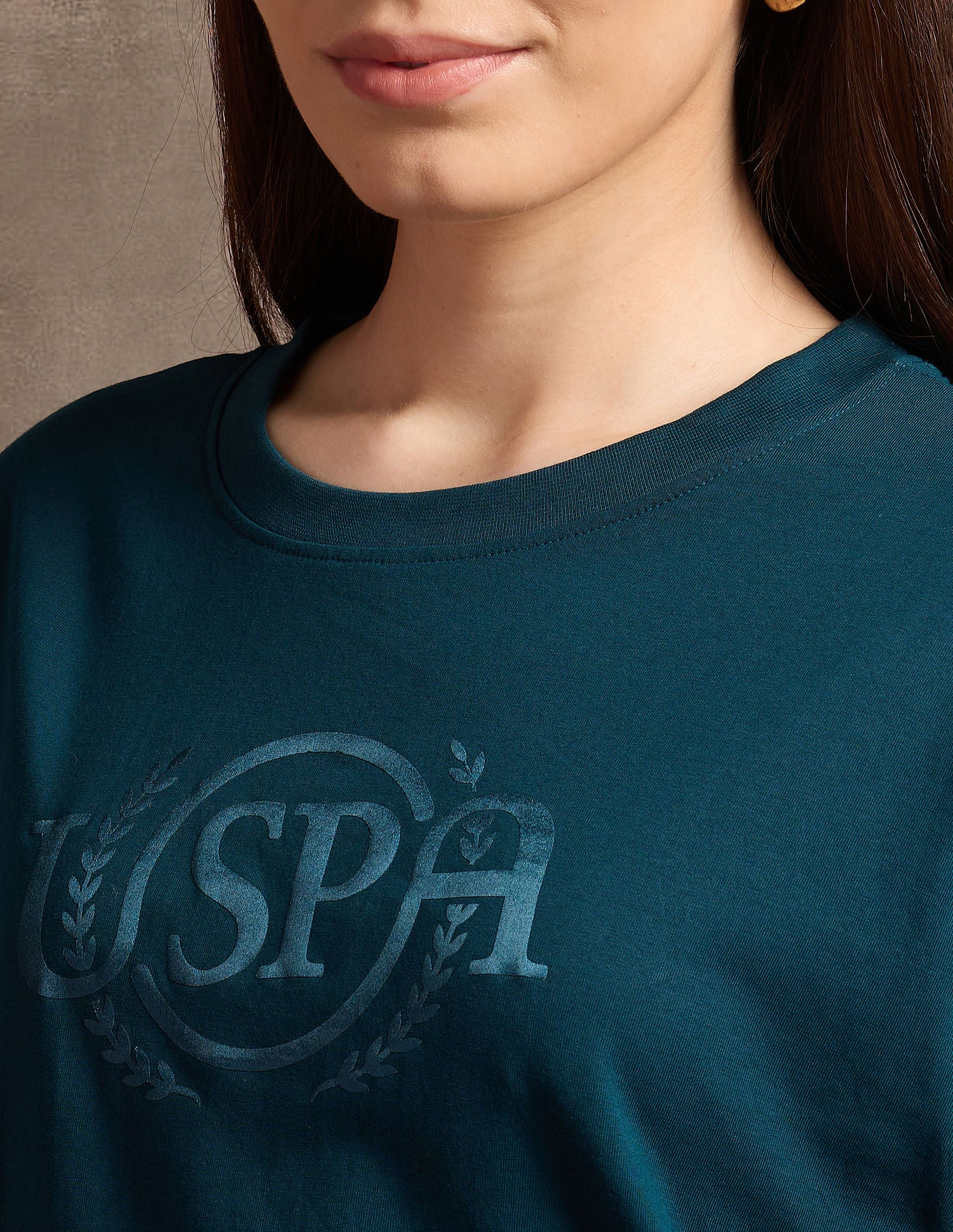 Drop Shoulder Satin Flock T-Shirt - Image 7