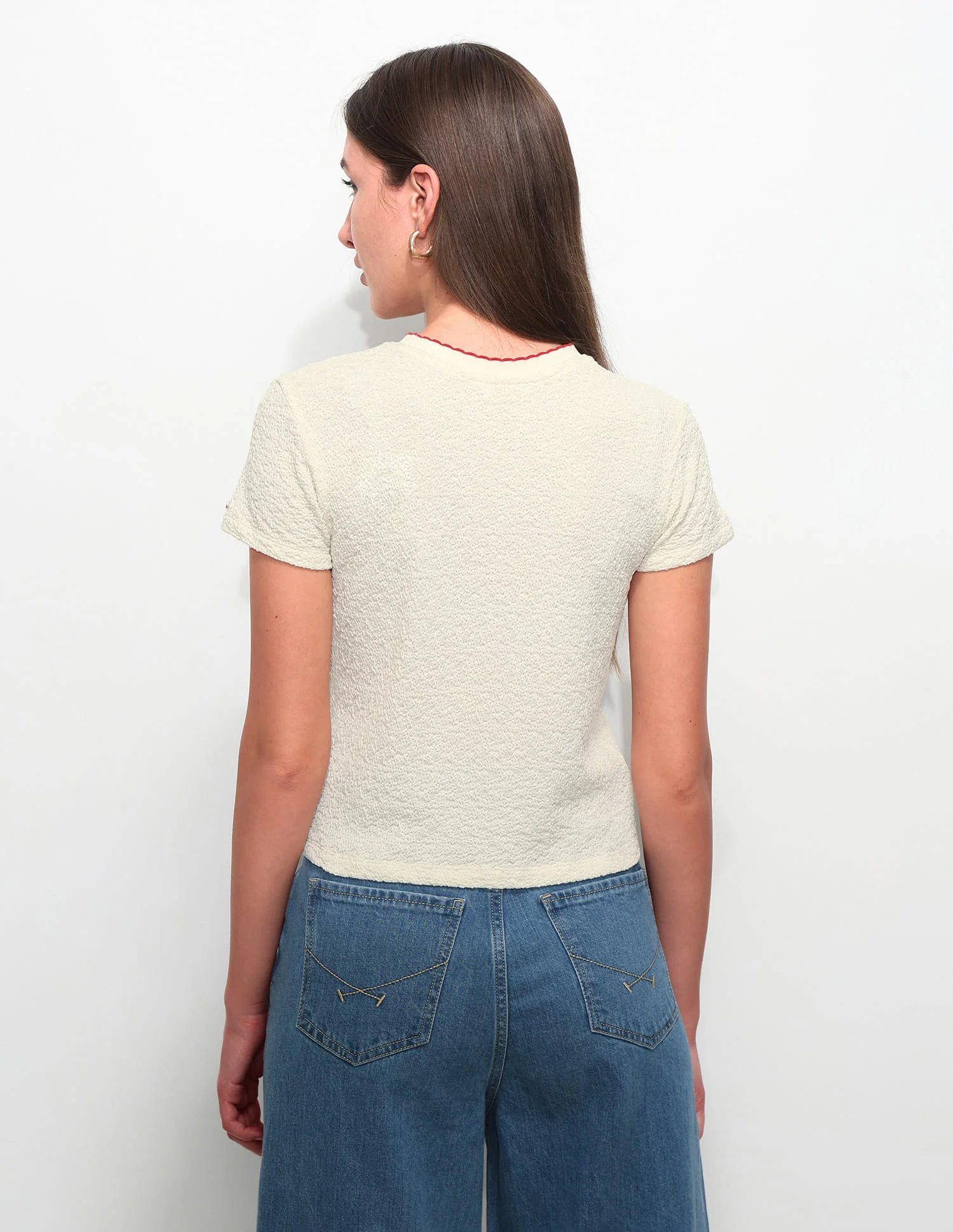 Fitted Textured T-Shirt - Image 5
