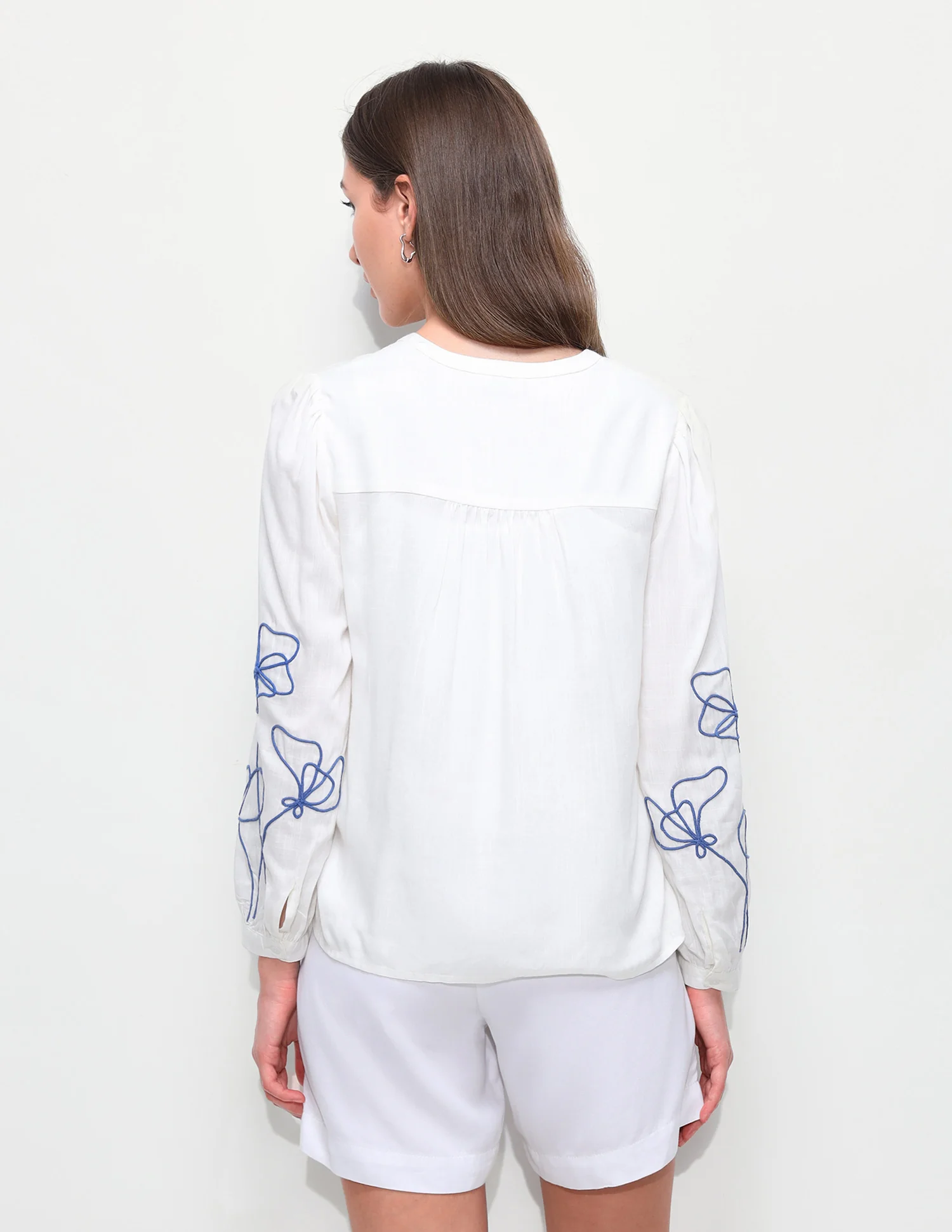 Floral cord embroidered relaxed fit top - Image 5