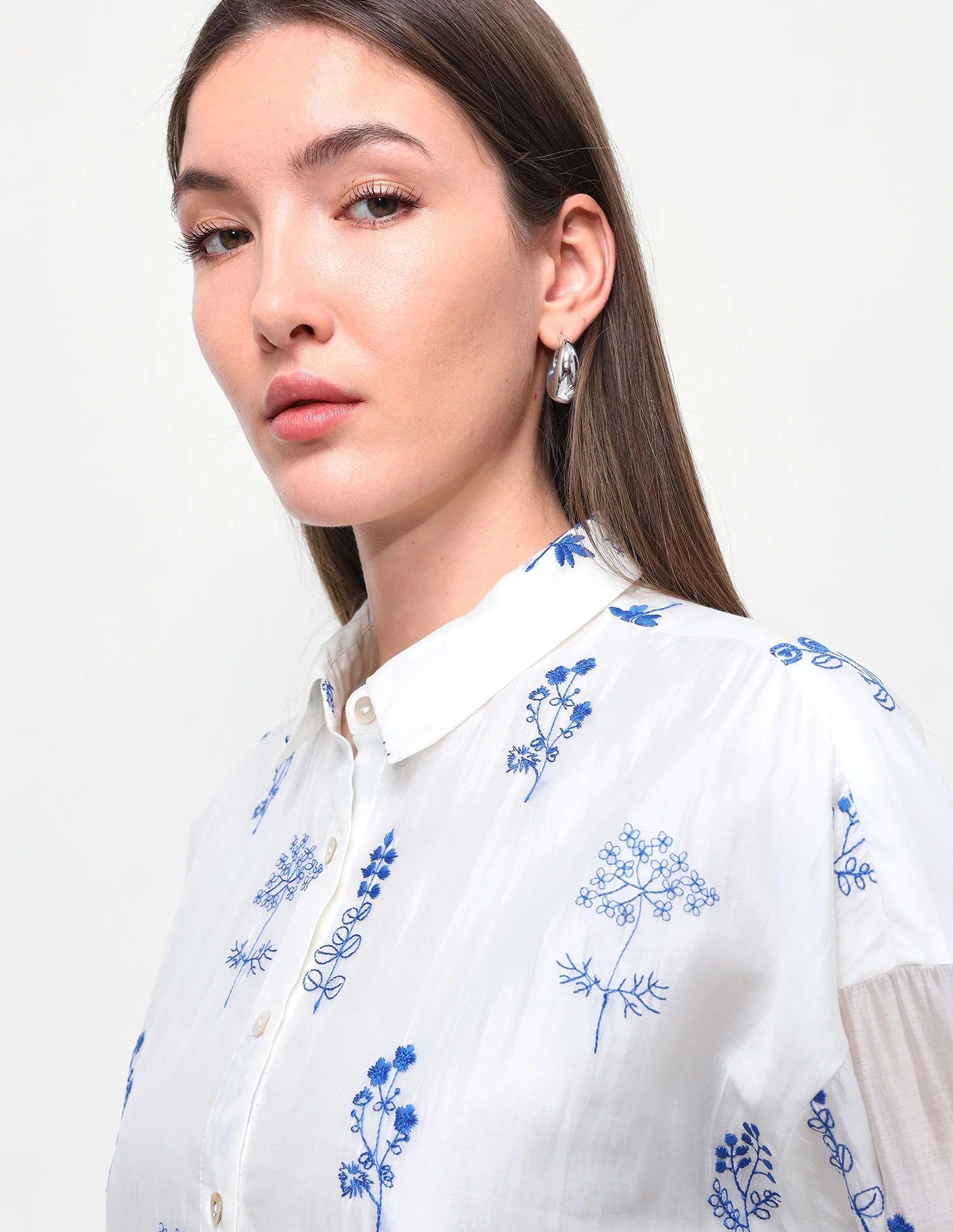 Floral Embroidered Oversized Fit Shirt - Image 8