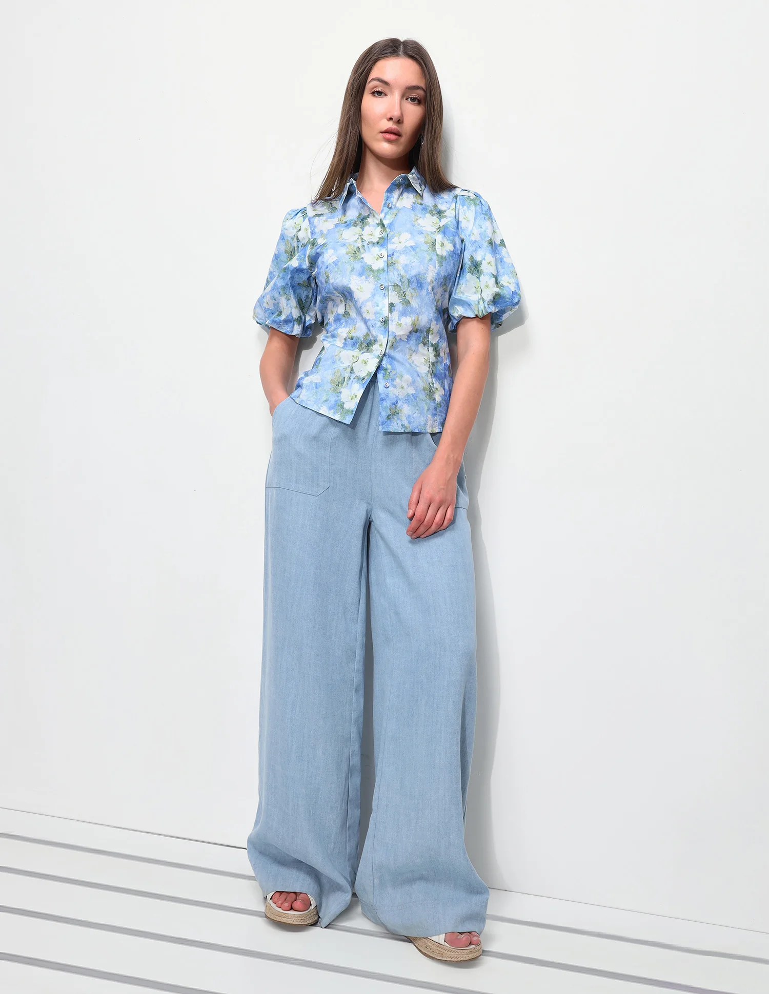 Floral Printed Fitted Puff Sleeve Shirt - Image 3