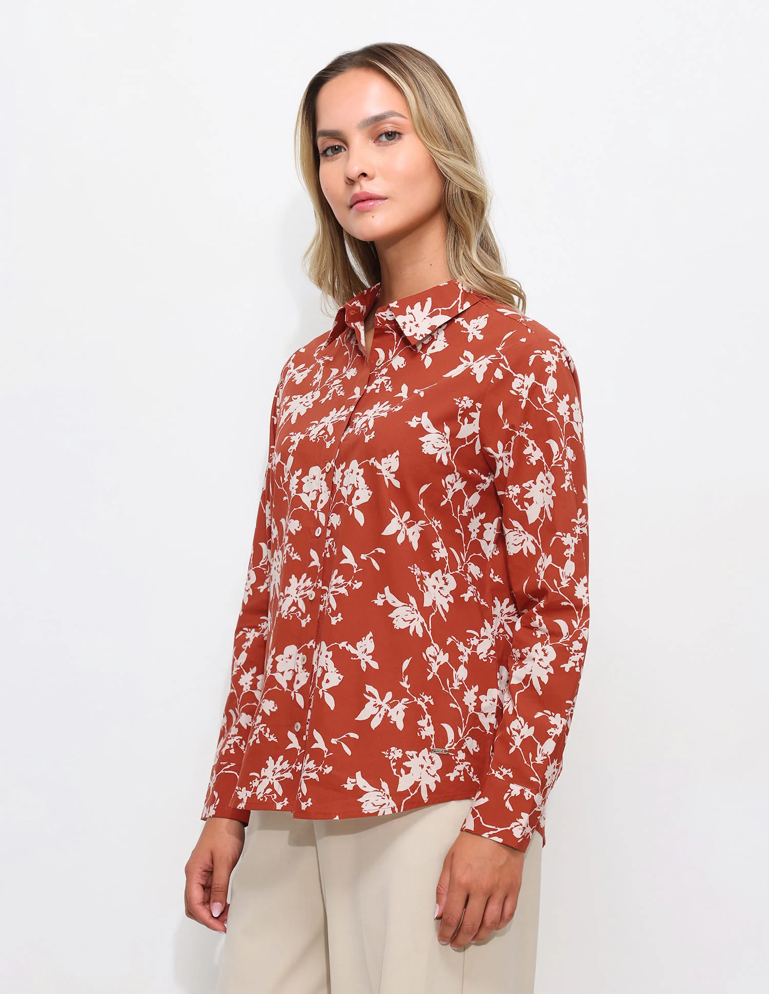 Floral Printed Regular Fit Shirt - Image 4