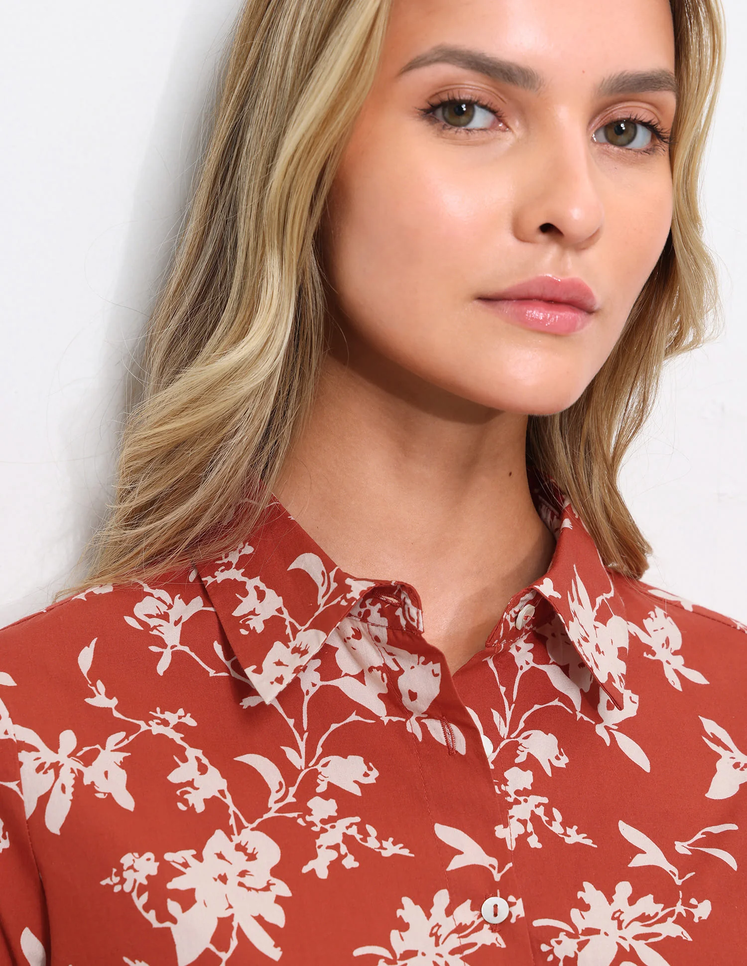 Floral Printed Regular Fit Shirt - Image 7