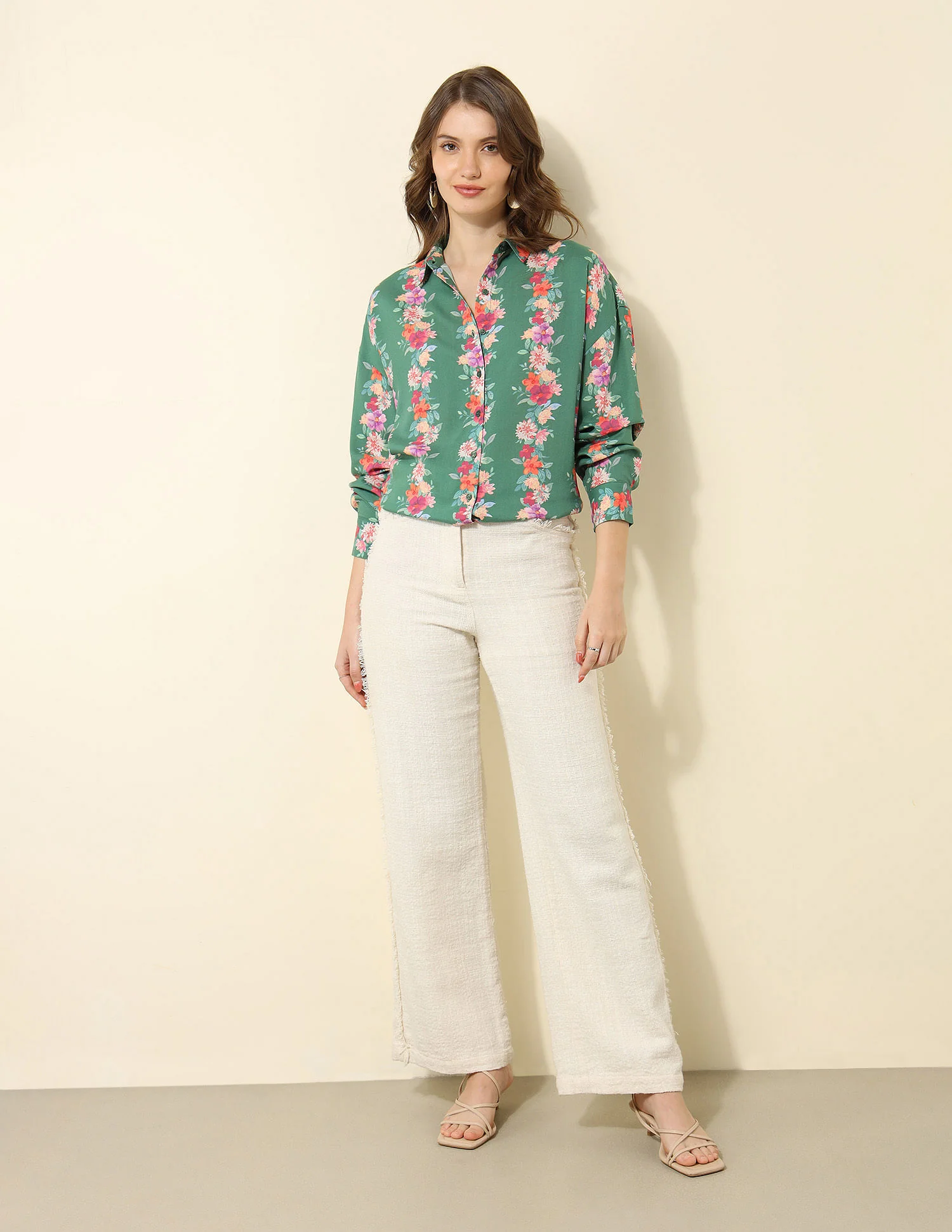 Floral Printed Regular Fit Shirt - Image 3