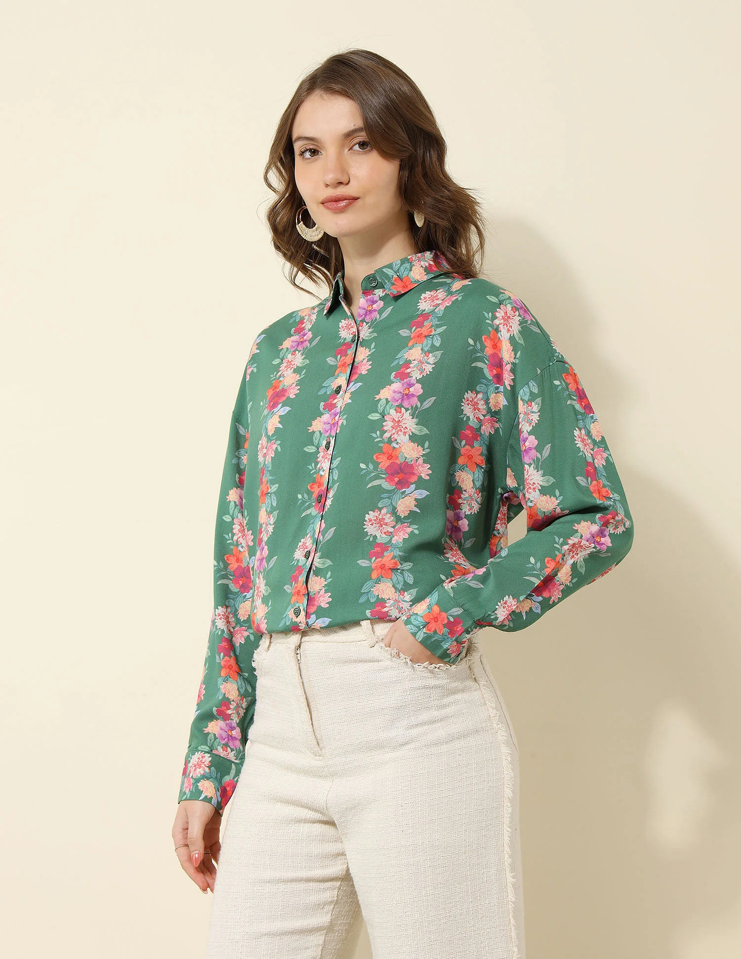 Floral Printed Regular Fit Shirt - Image 4