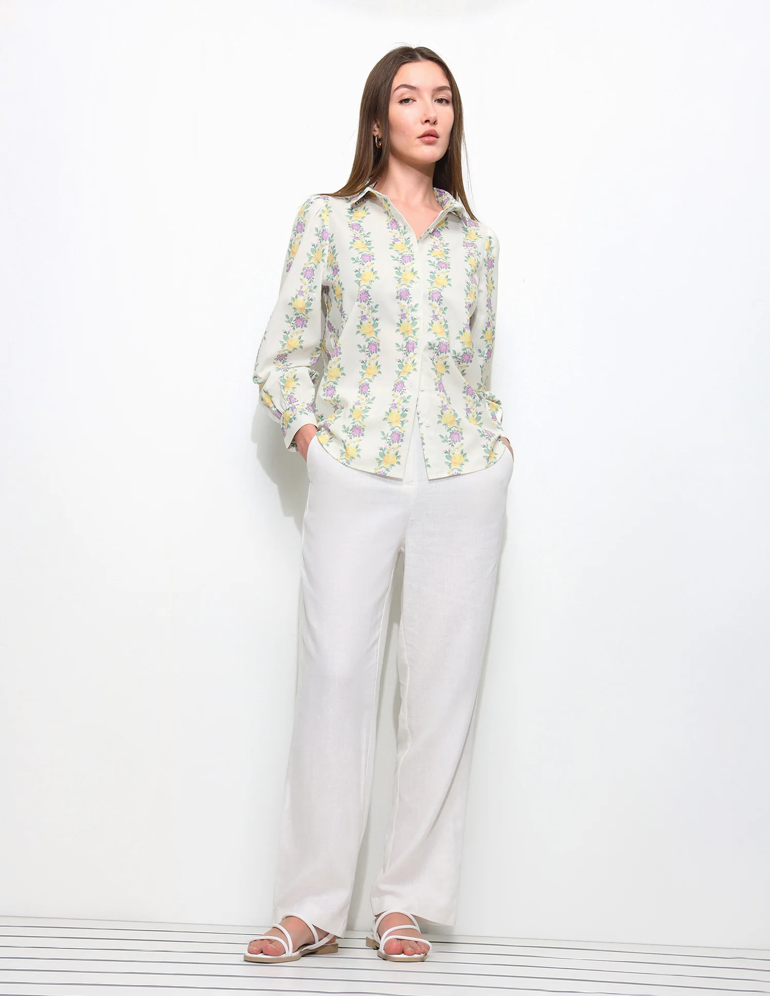 Floral Printed Regular Fit Shirt - Image 3