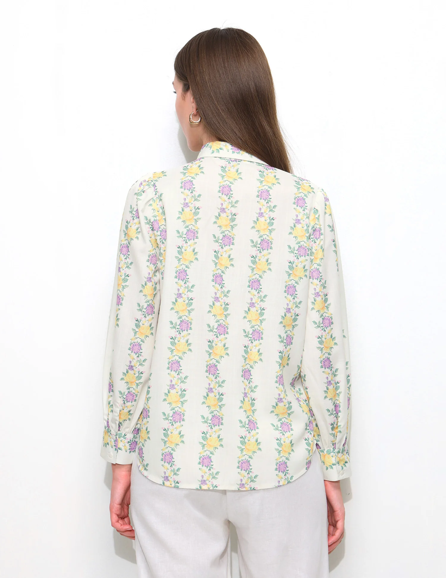 Floral Printed Regular Fit Shirt - Image 5
