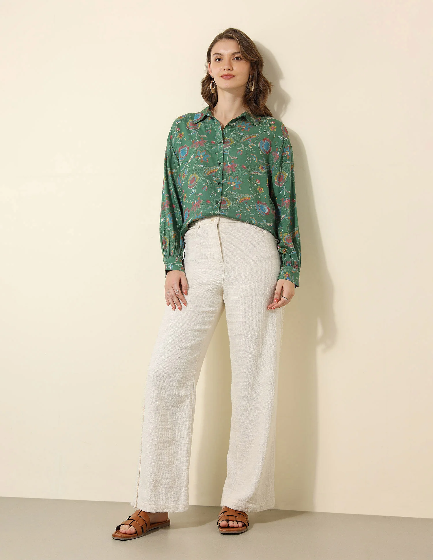 Floral Printed Regular Fit Shirt - Image 3