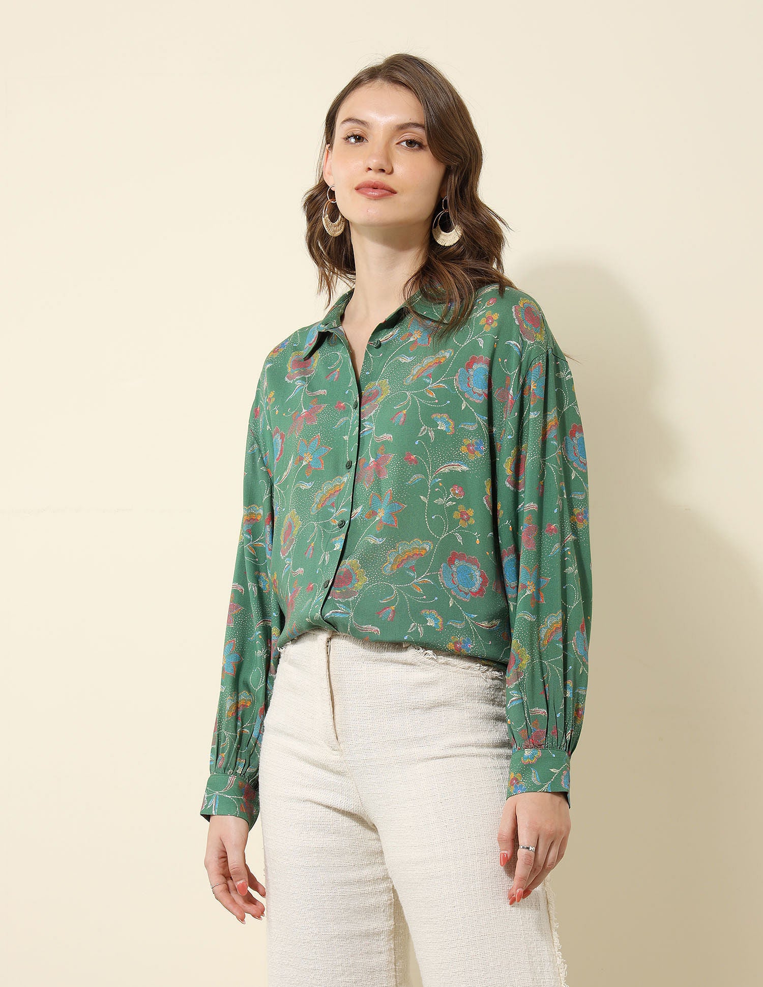 Floral Printed Regular Fit Shirt - Image 4