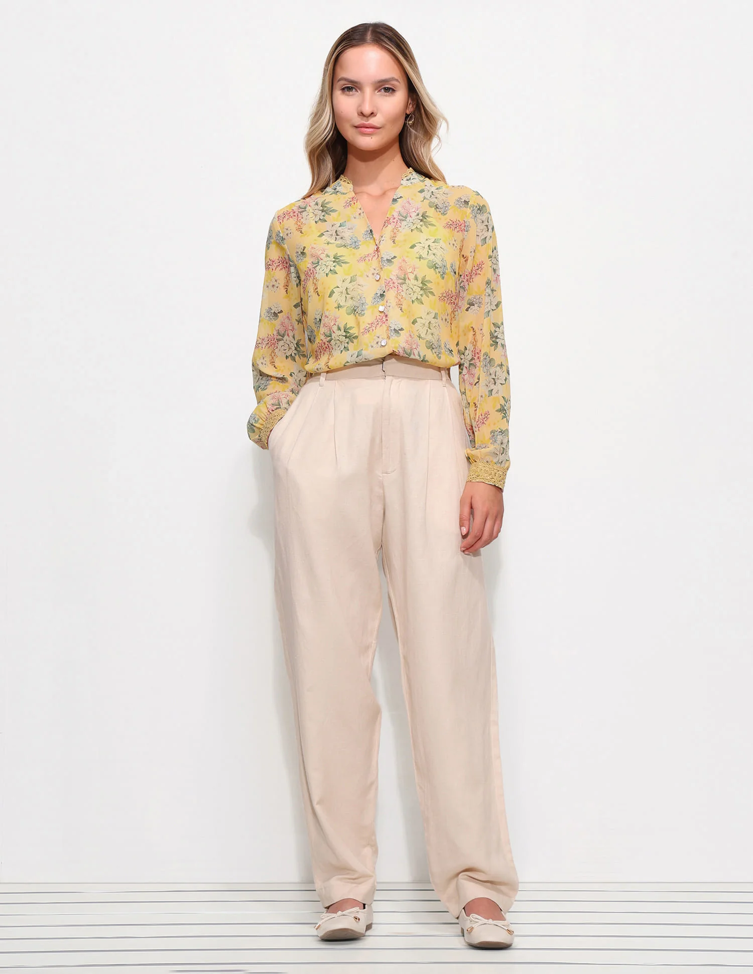 Floral Printed Regular Fit Top - Image 3
