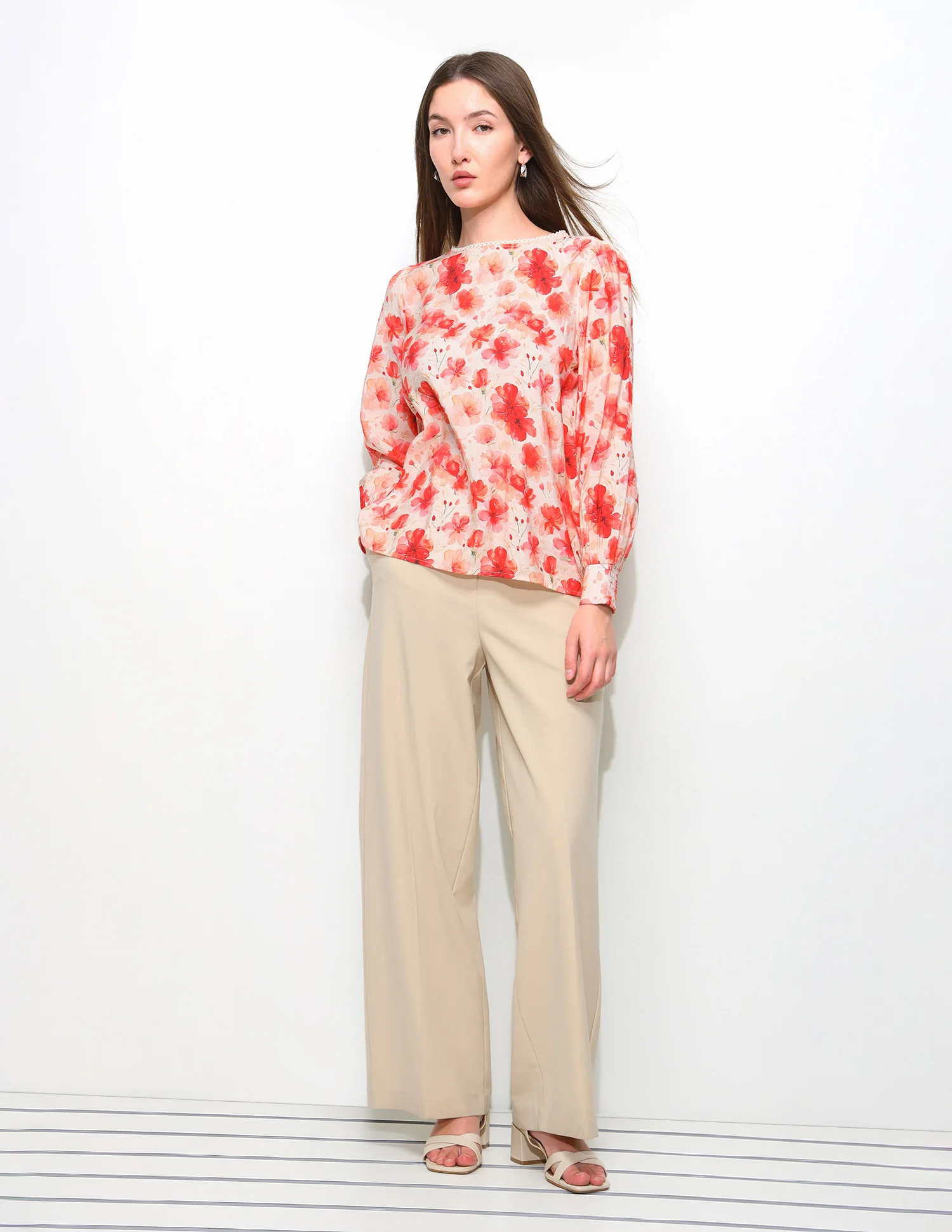Floral Printed Smocking Sleeve Top - Image 3