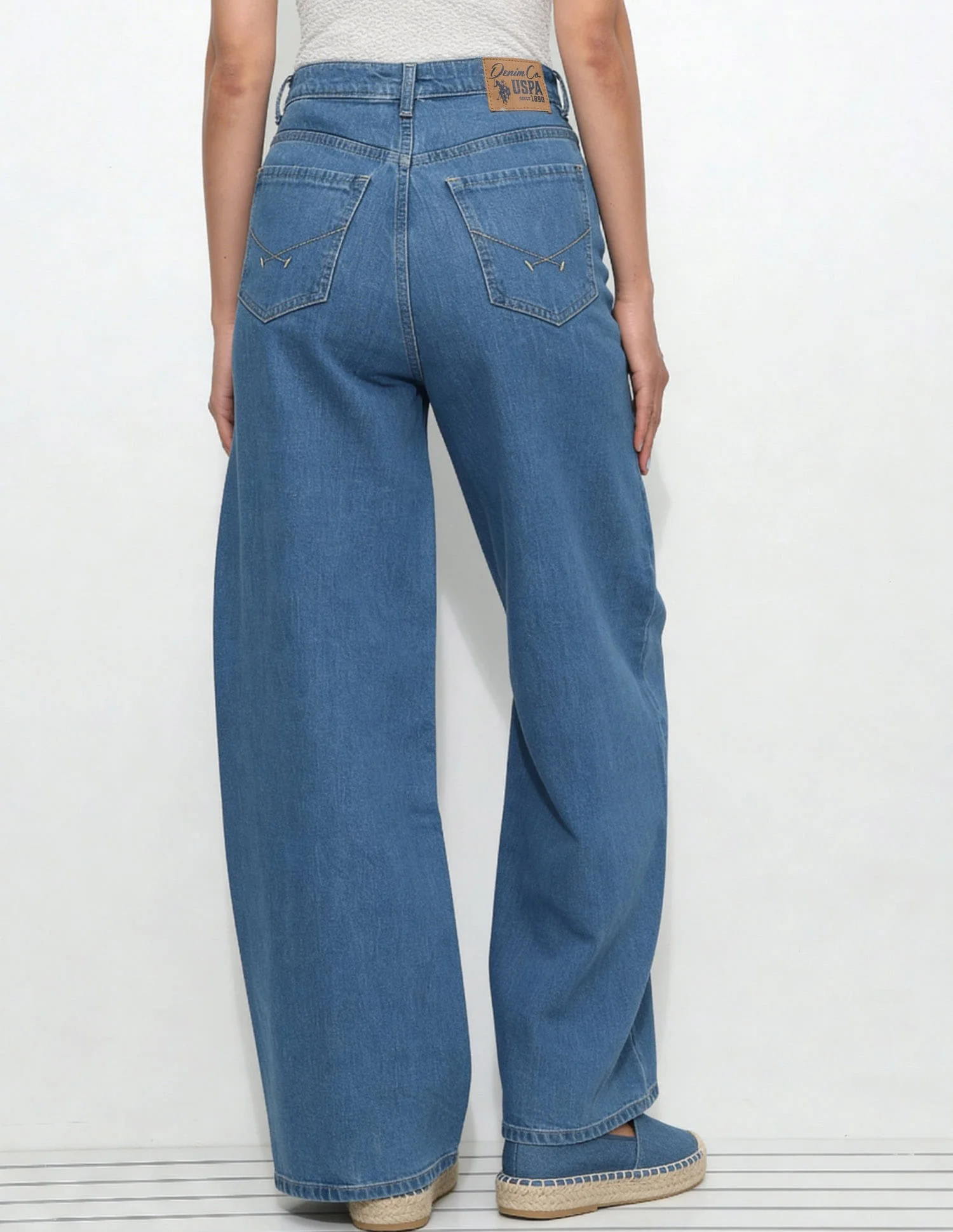 High Rise Baggy Fit Jeans - Image 5