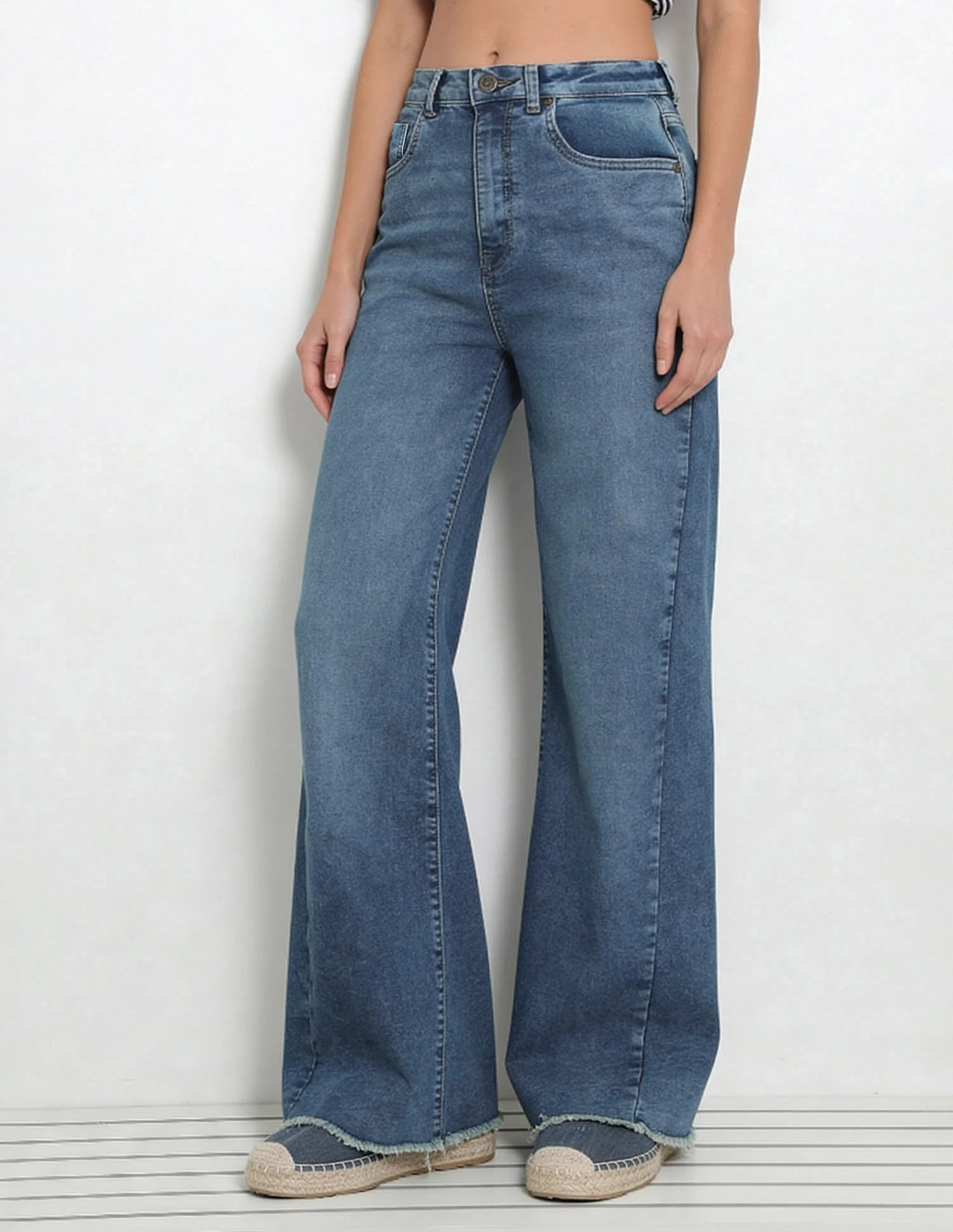 High Rise Baggy Fit Jeans - Image 4