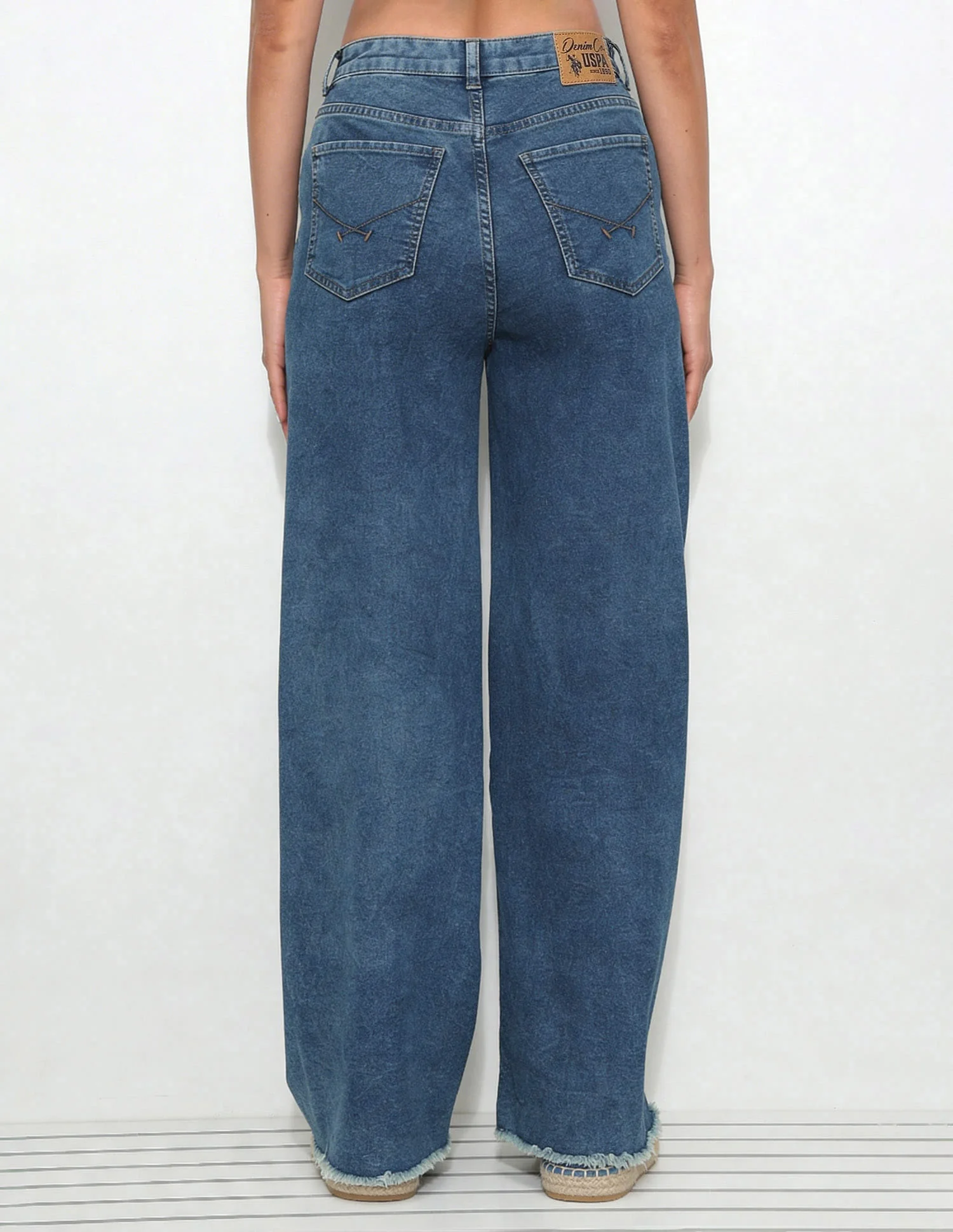 High Rise Baggy Fit Jeans - Image 5