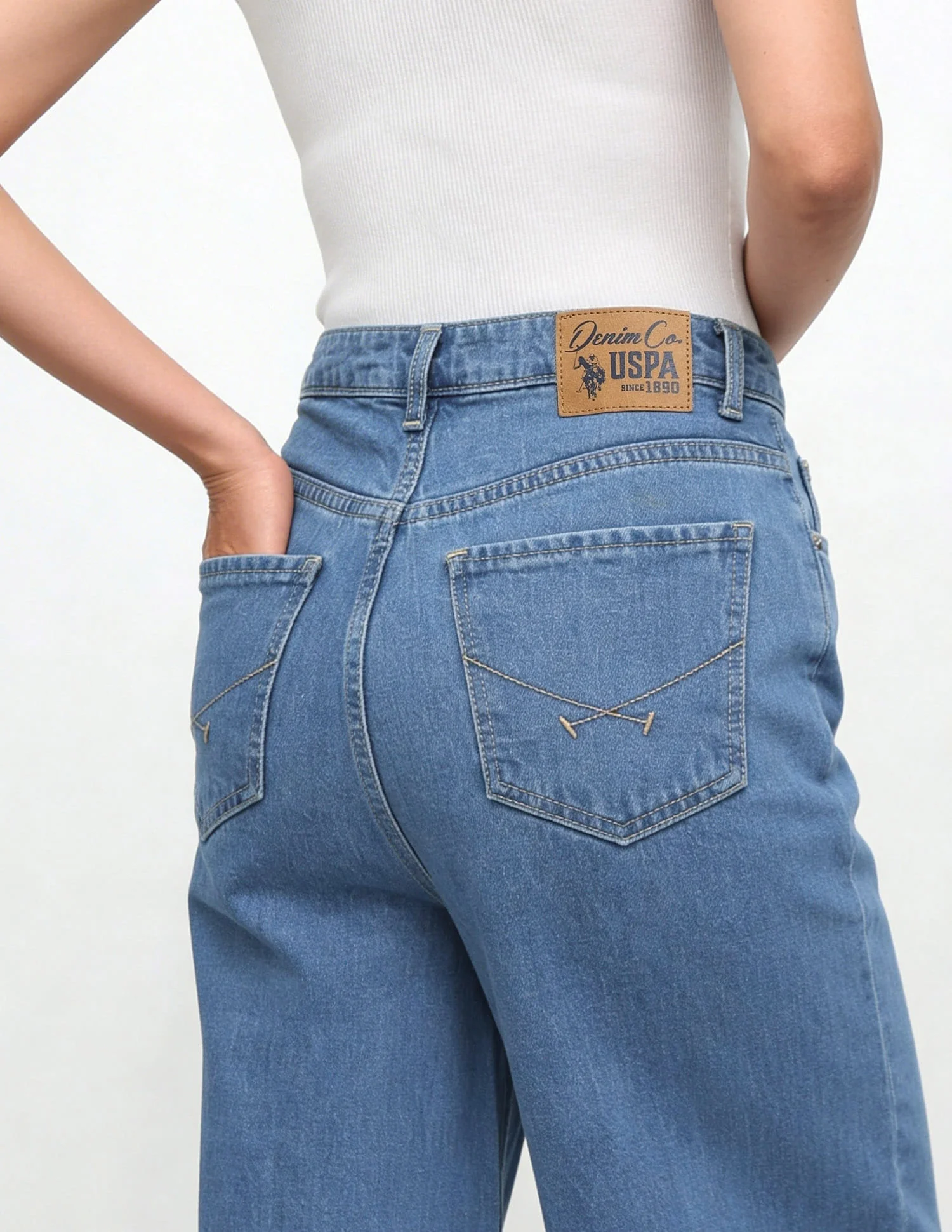 High Rise Baggy Fit Jeans - Image 7