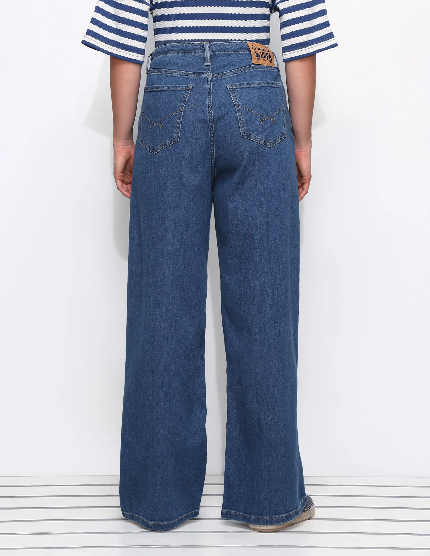 High Rise Baggy Fit Tie Up Jeans - Image 5