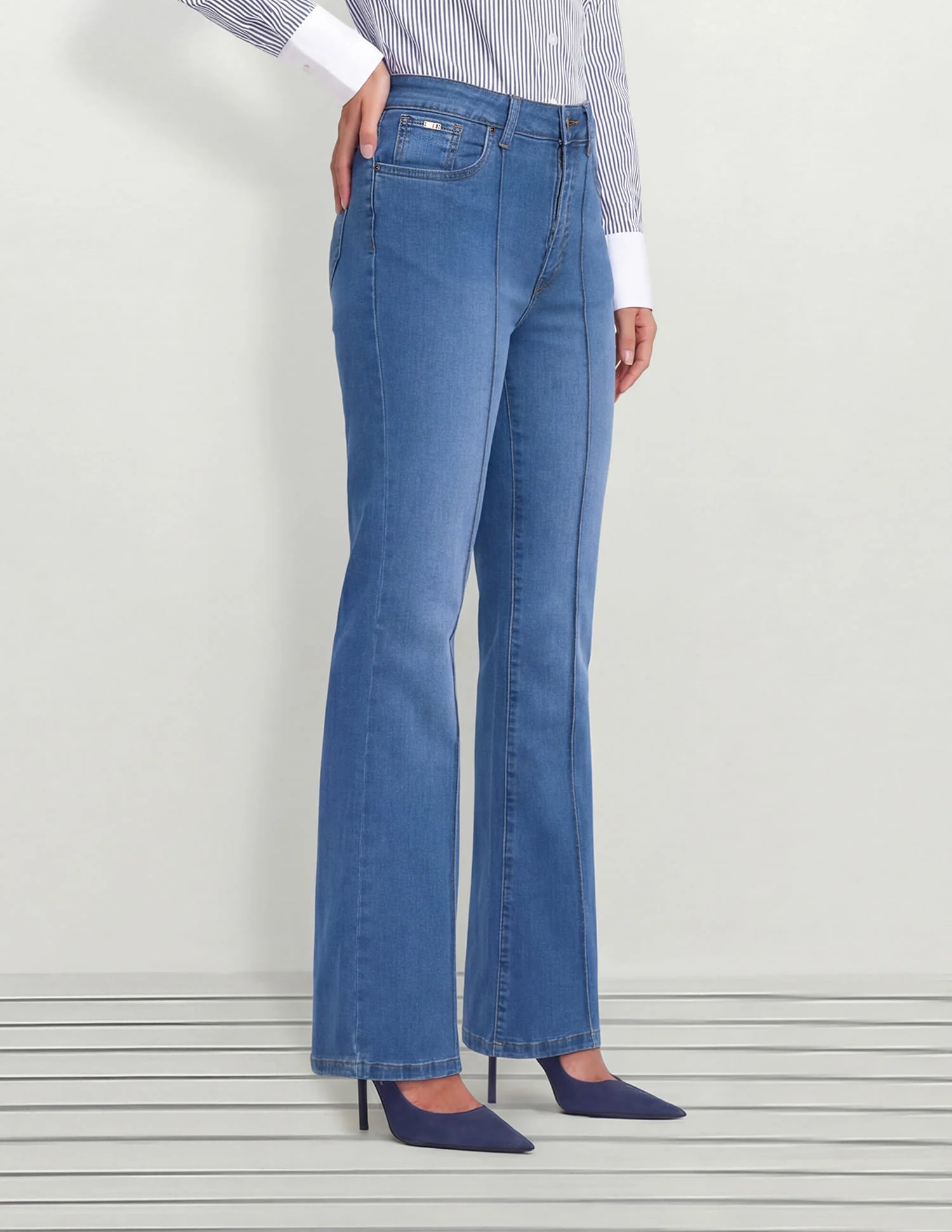 High Rise Bootcut Jeans - Image 3