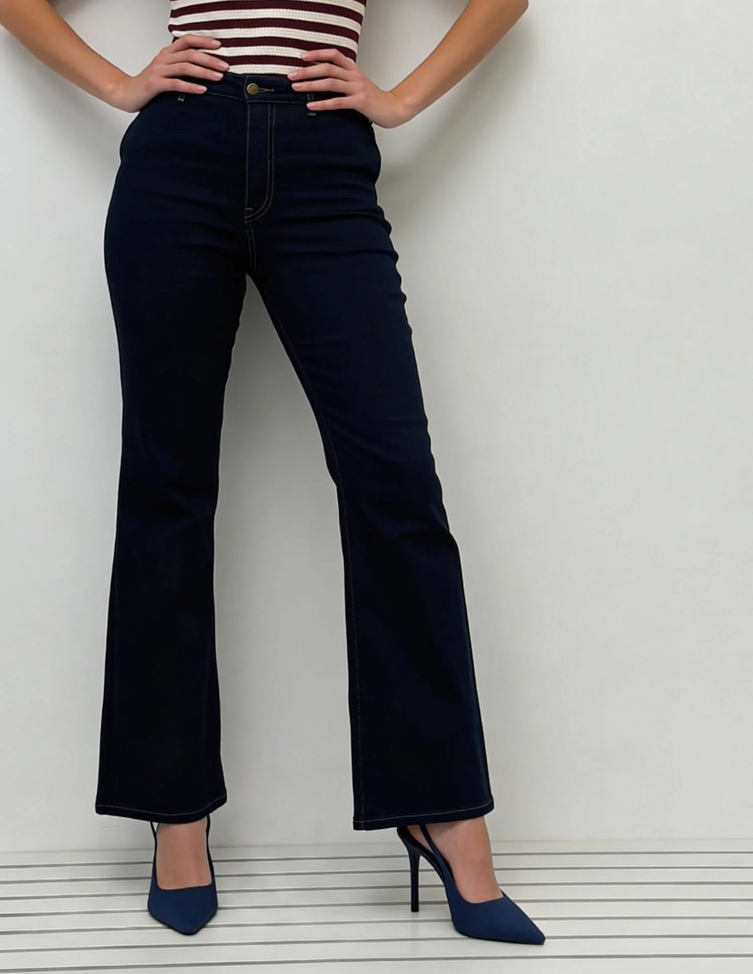 High Rise Bootcut Jeans - Image 3