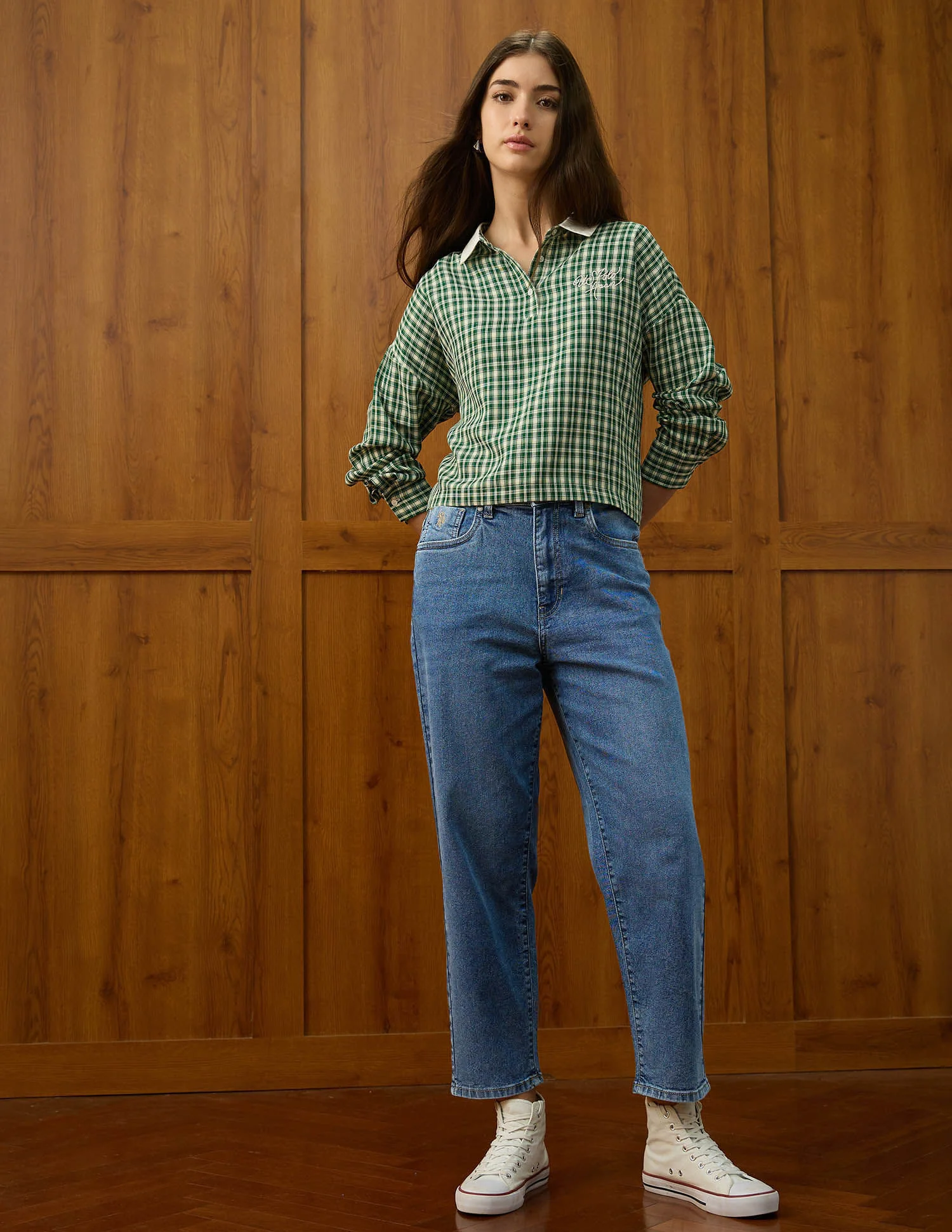 High Rise Carrot Fit Jeans - Image 3