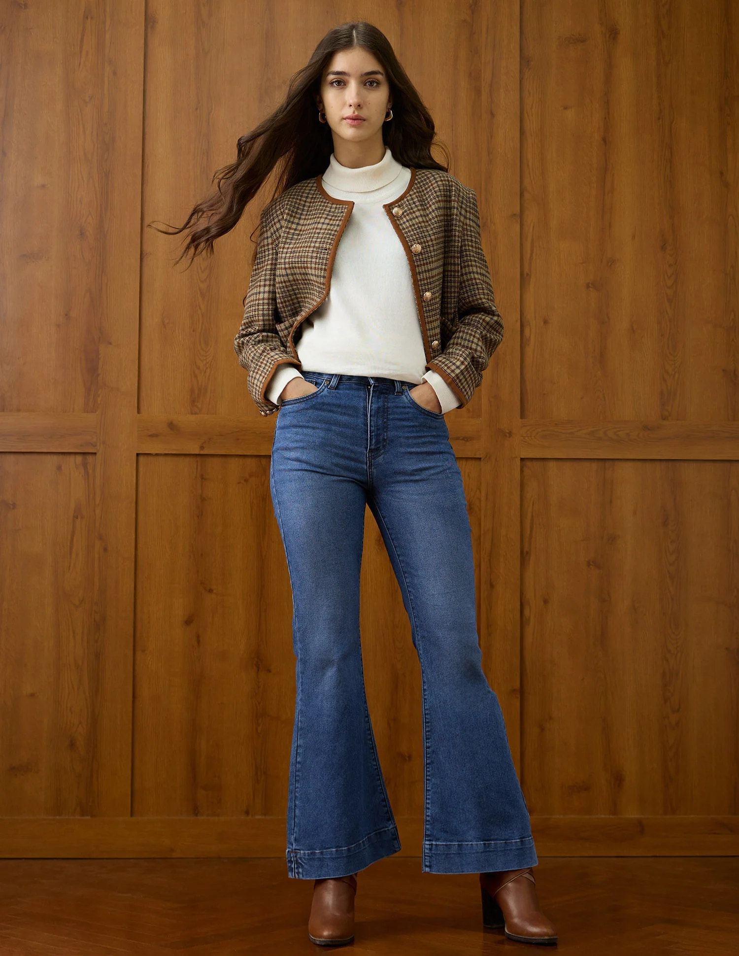 High Rise Extreme Flare Fit Jeans - Image 3