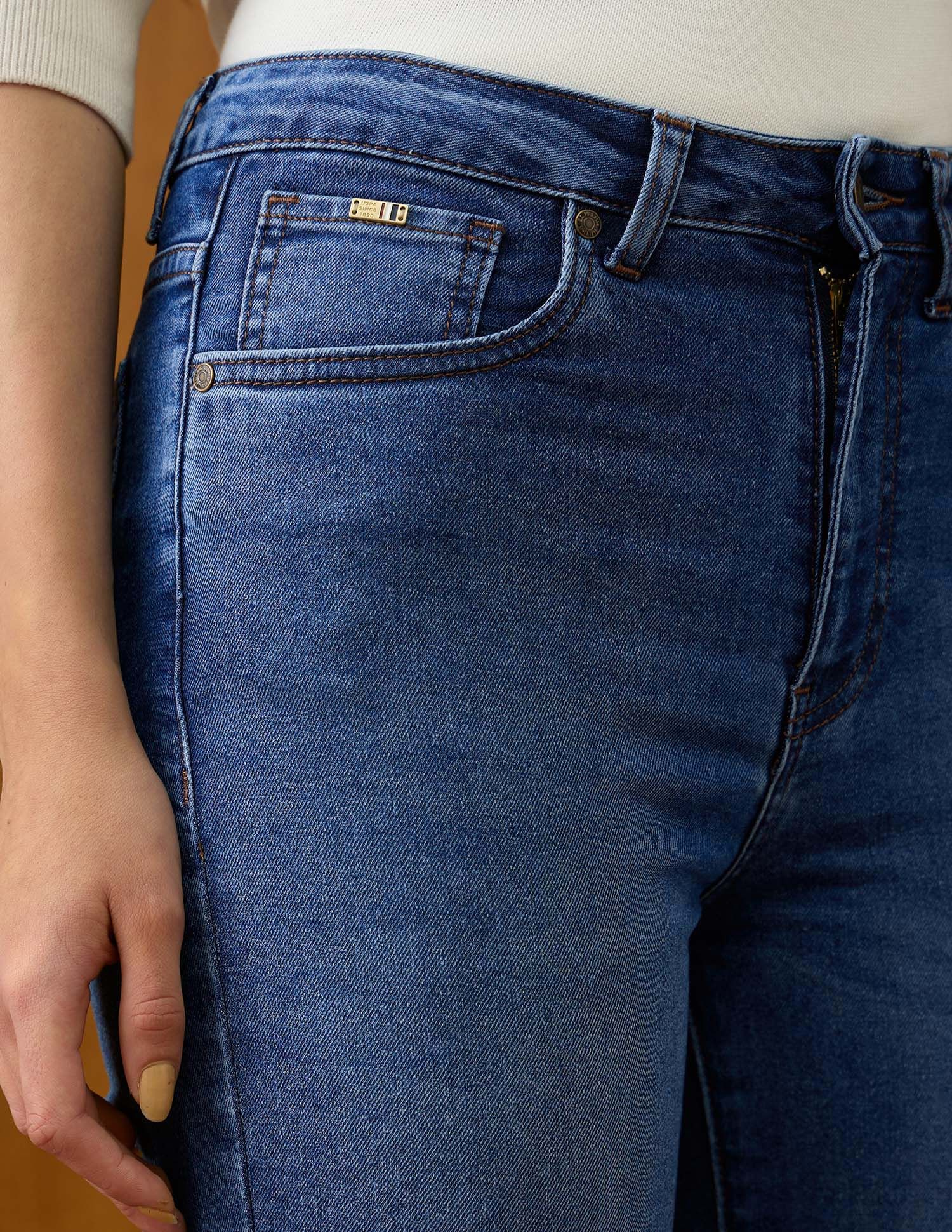 High Rise Extreme Flare Fit Jeans - Image 7