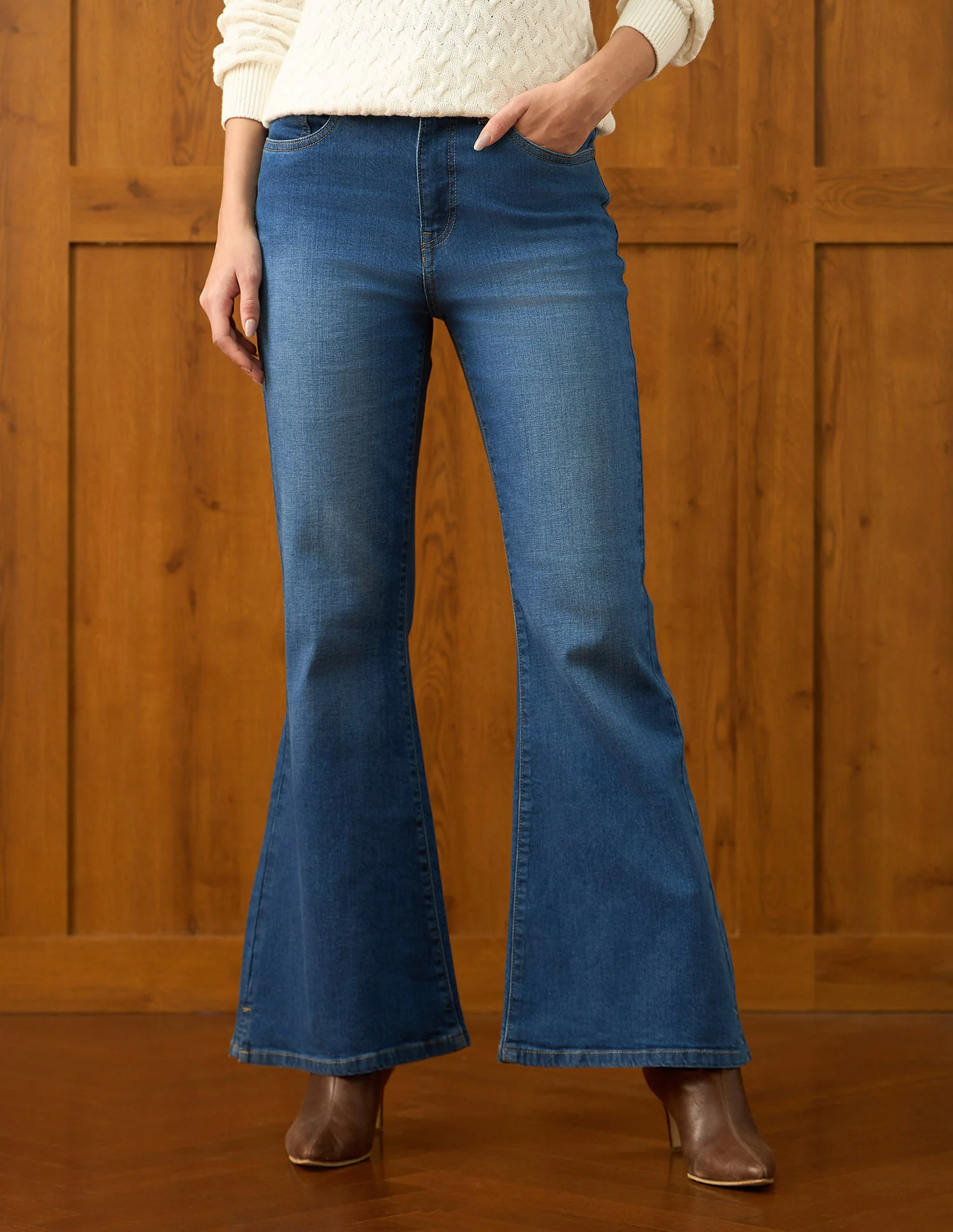 High Rise Extreme Flare Fit Jeans - Image 6