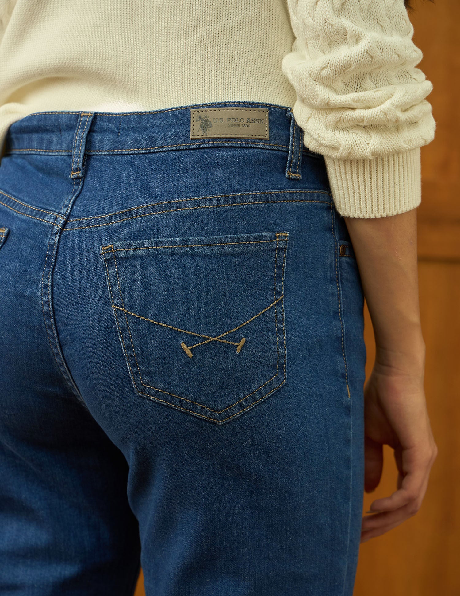 High Rise Extreme Flare Fit Jeans - Image 9