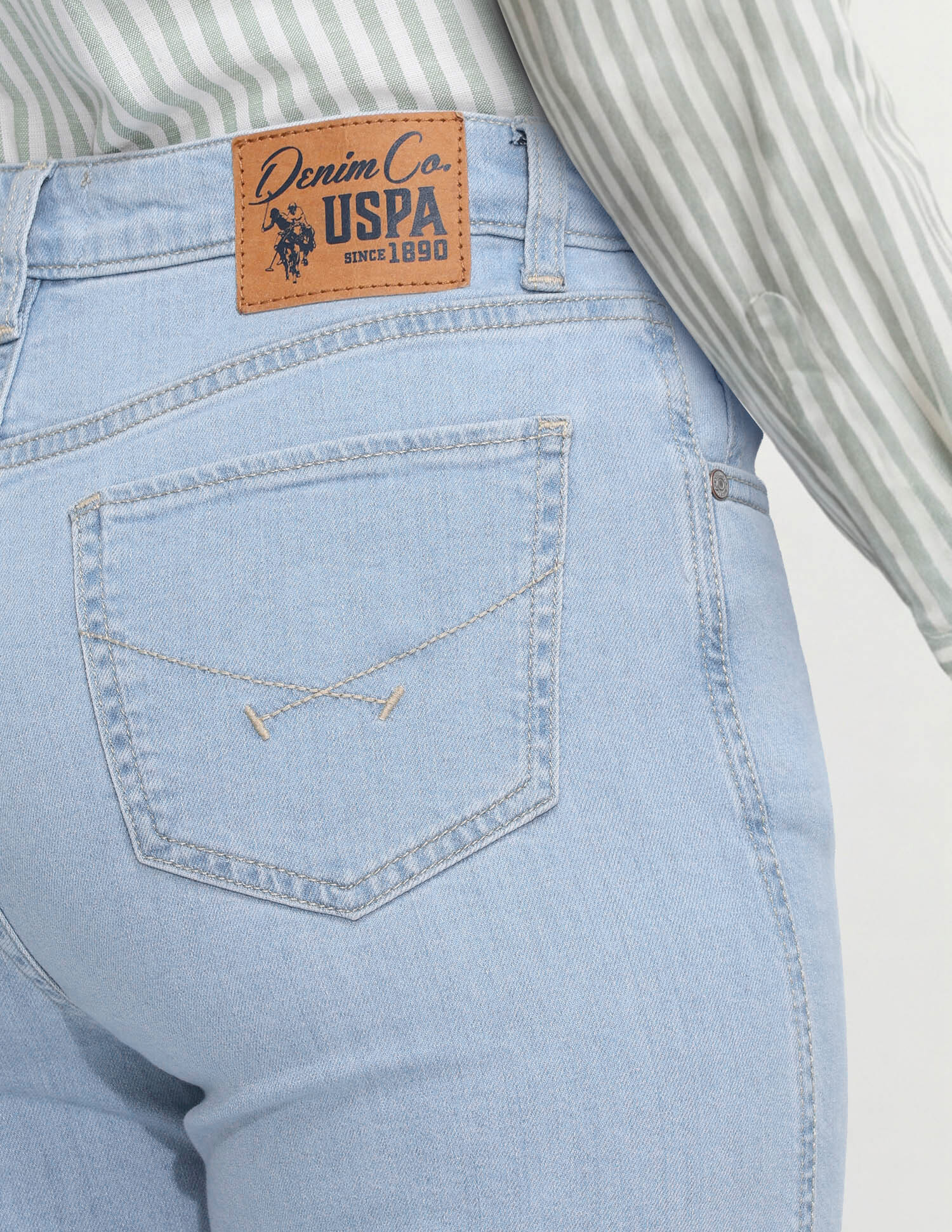 High Rise Extreme Flared Fit Jeans - Image 7
