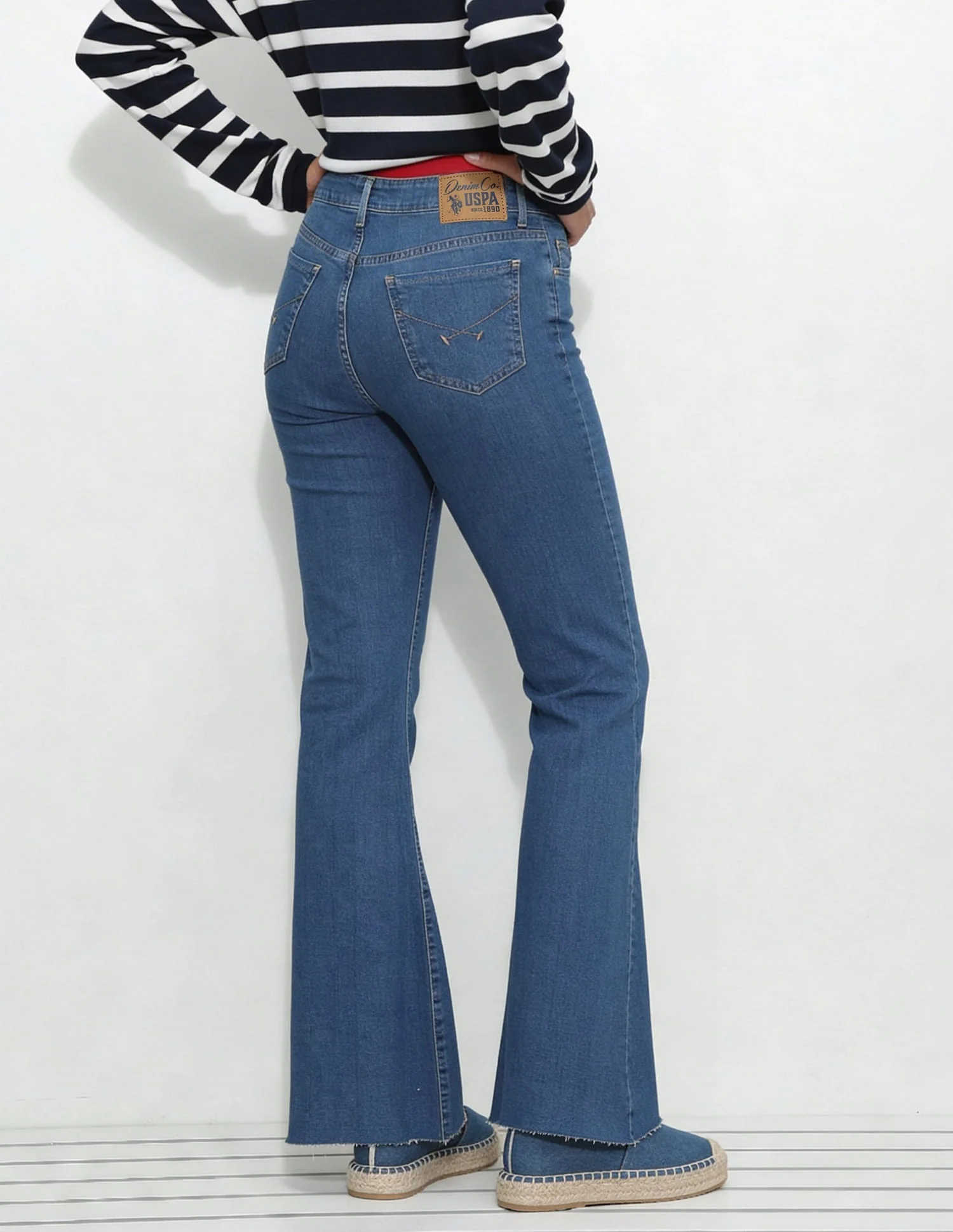 High Rise Extreme Flared Fit Jeans - Image 4