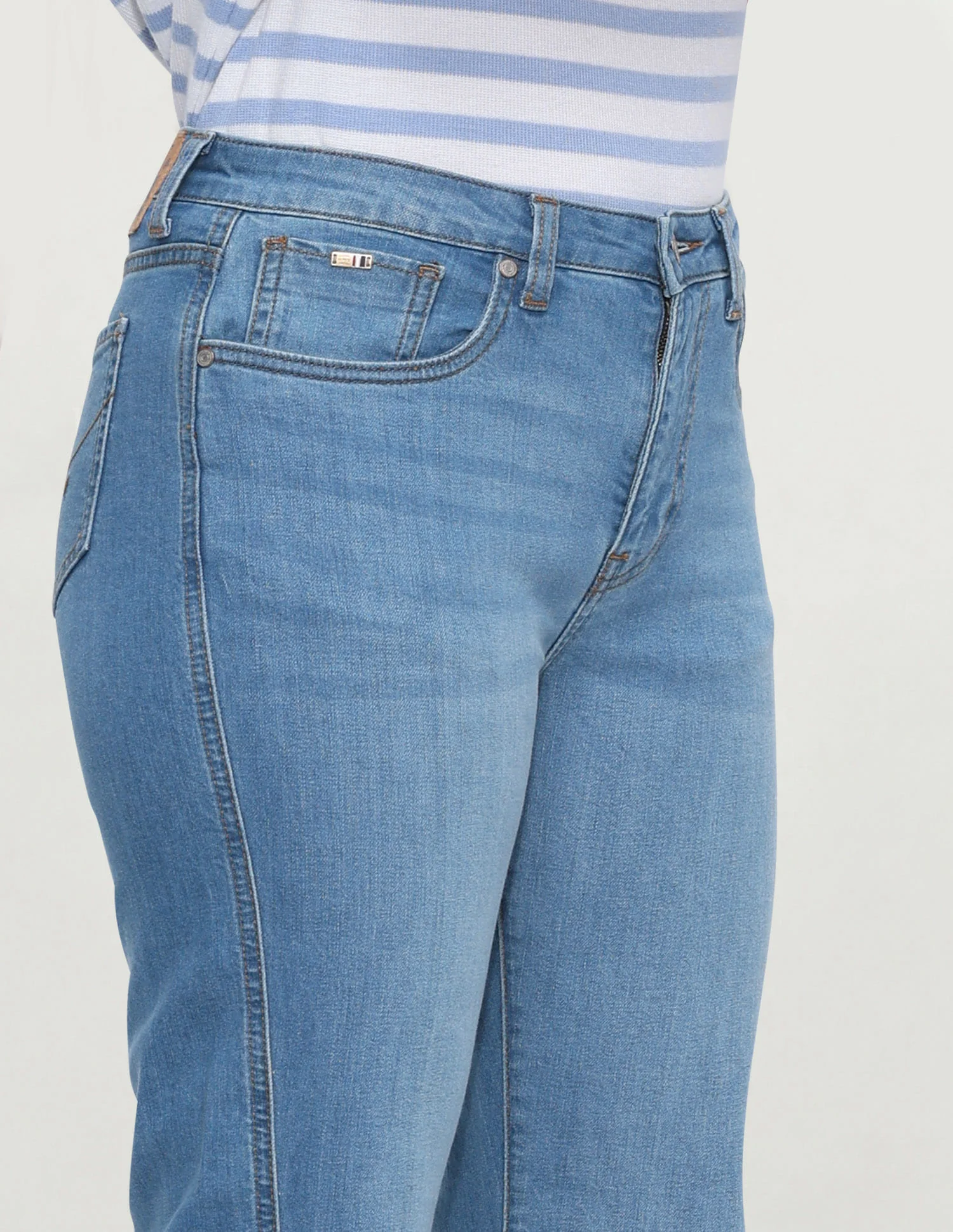 High Rise Extreme Flared Fit Jeans - Image 6