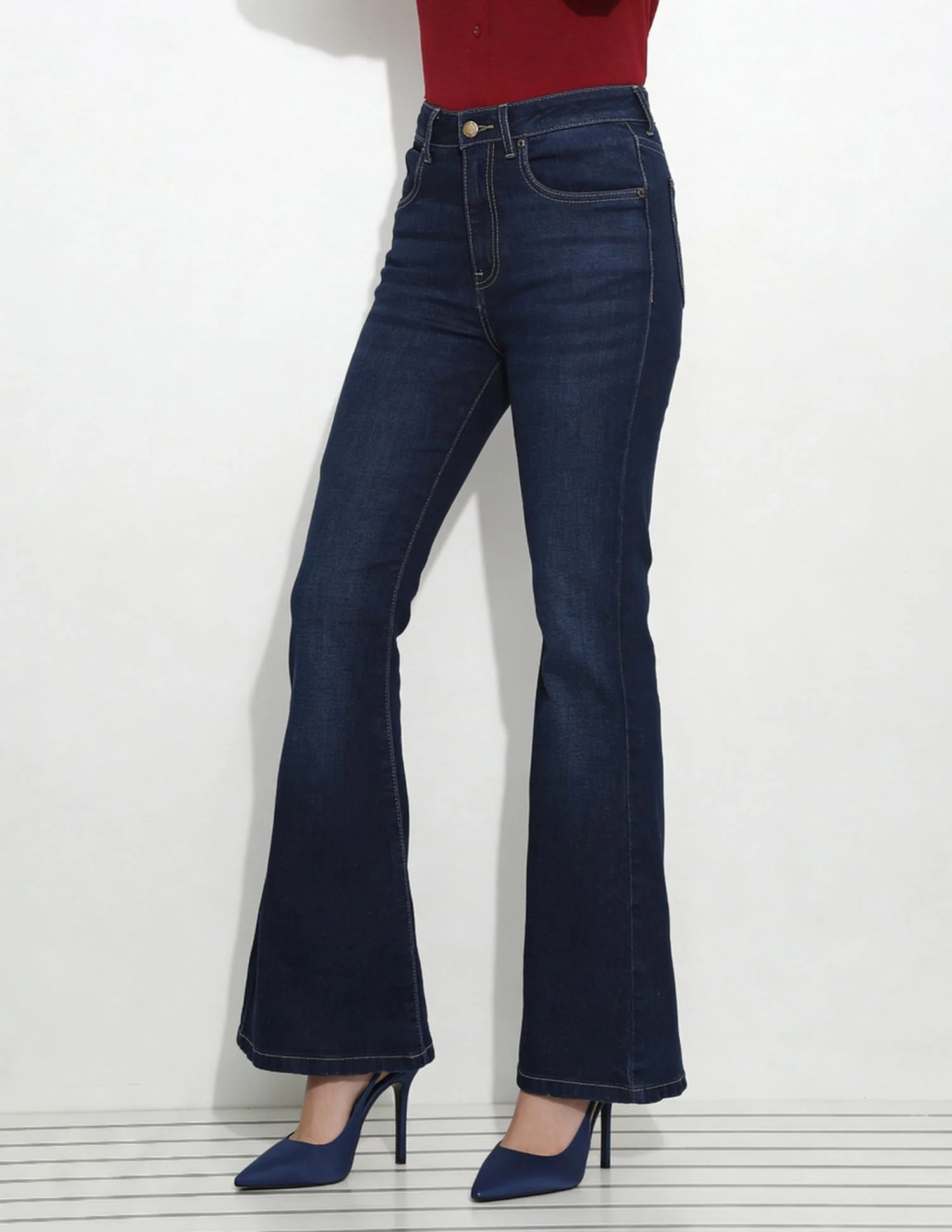 High Rise Extreme Flared Fit Jeans - Image 4