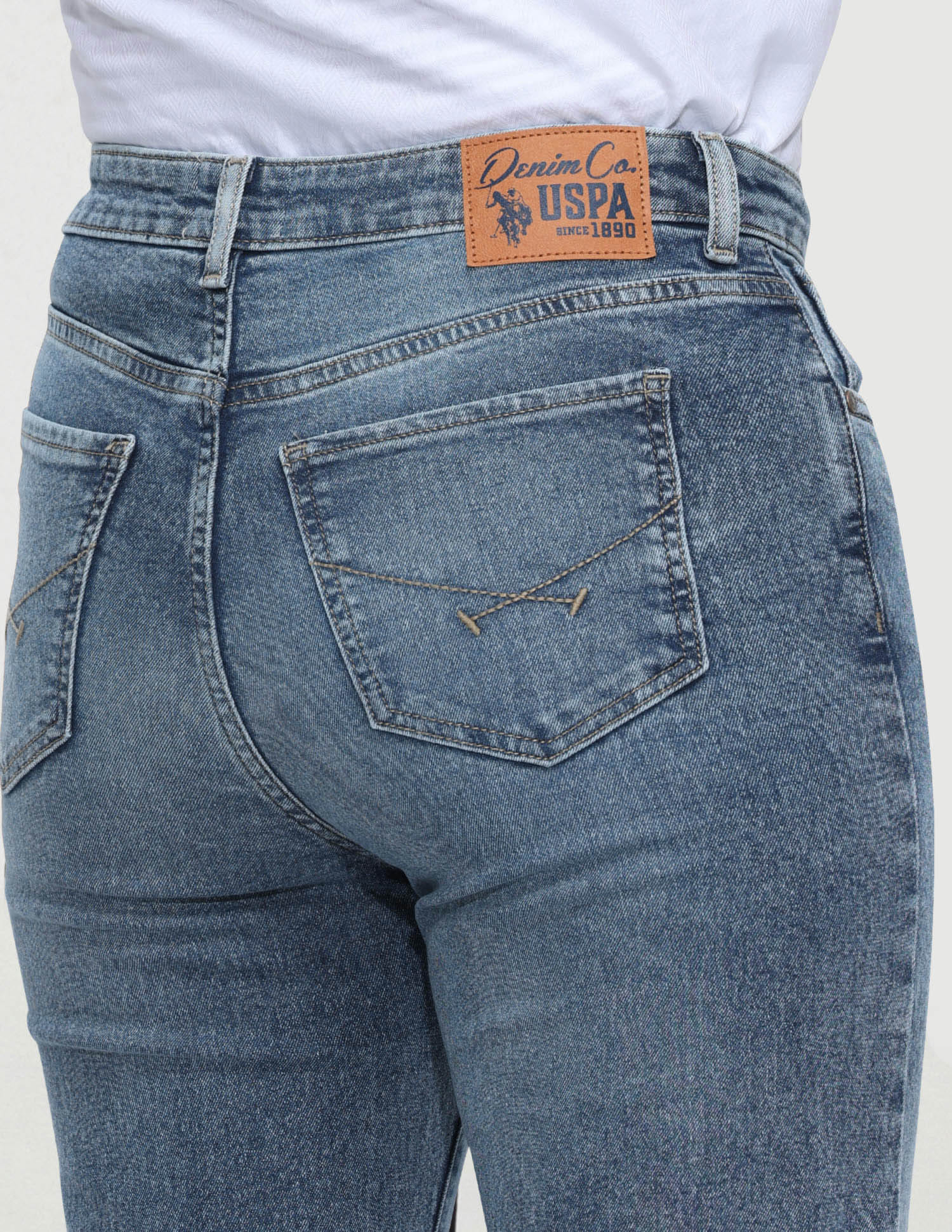 High Rise Flared Fit Jeans - Image 7