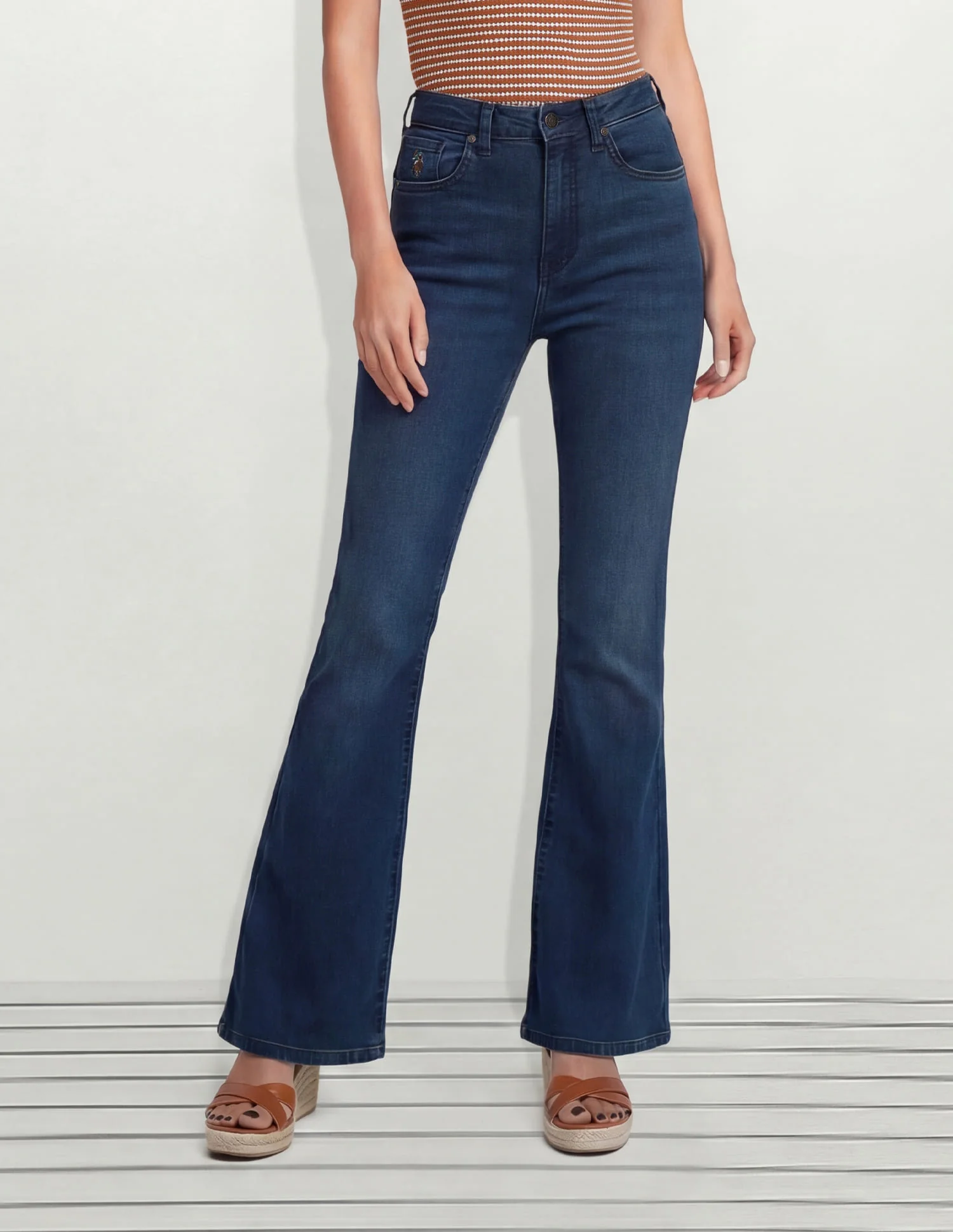 High Rise Flared Fit Jeans - Image 5