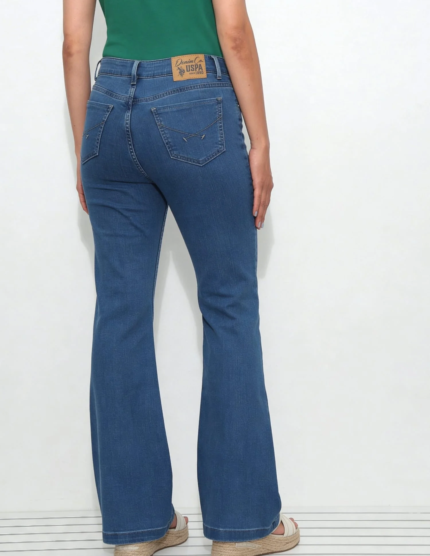 High Rise Flared Fit Jeans - Image 5