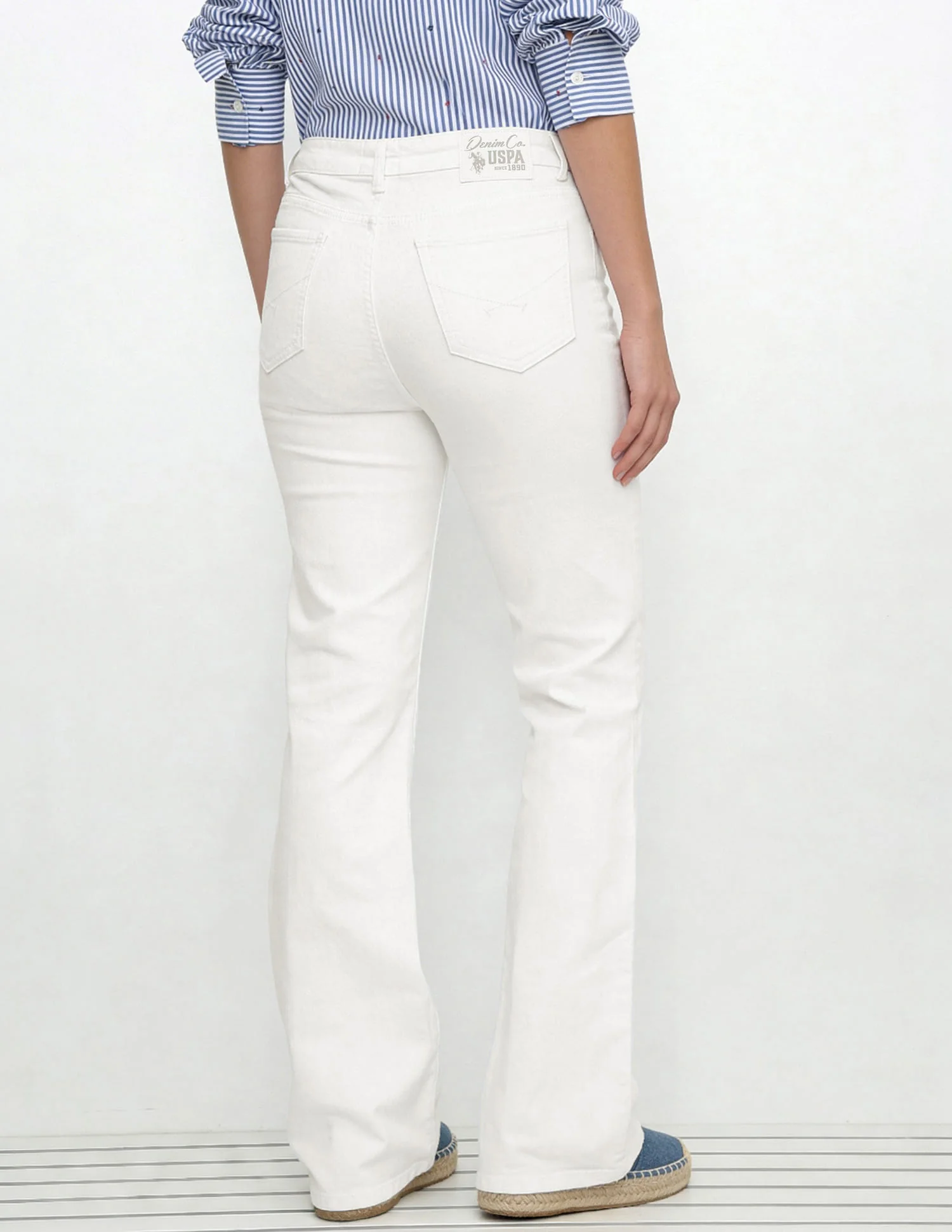 High Rise Flared Fit Jeans - Image 5