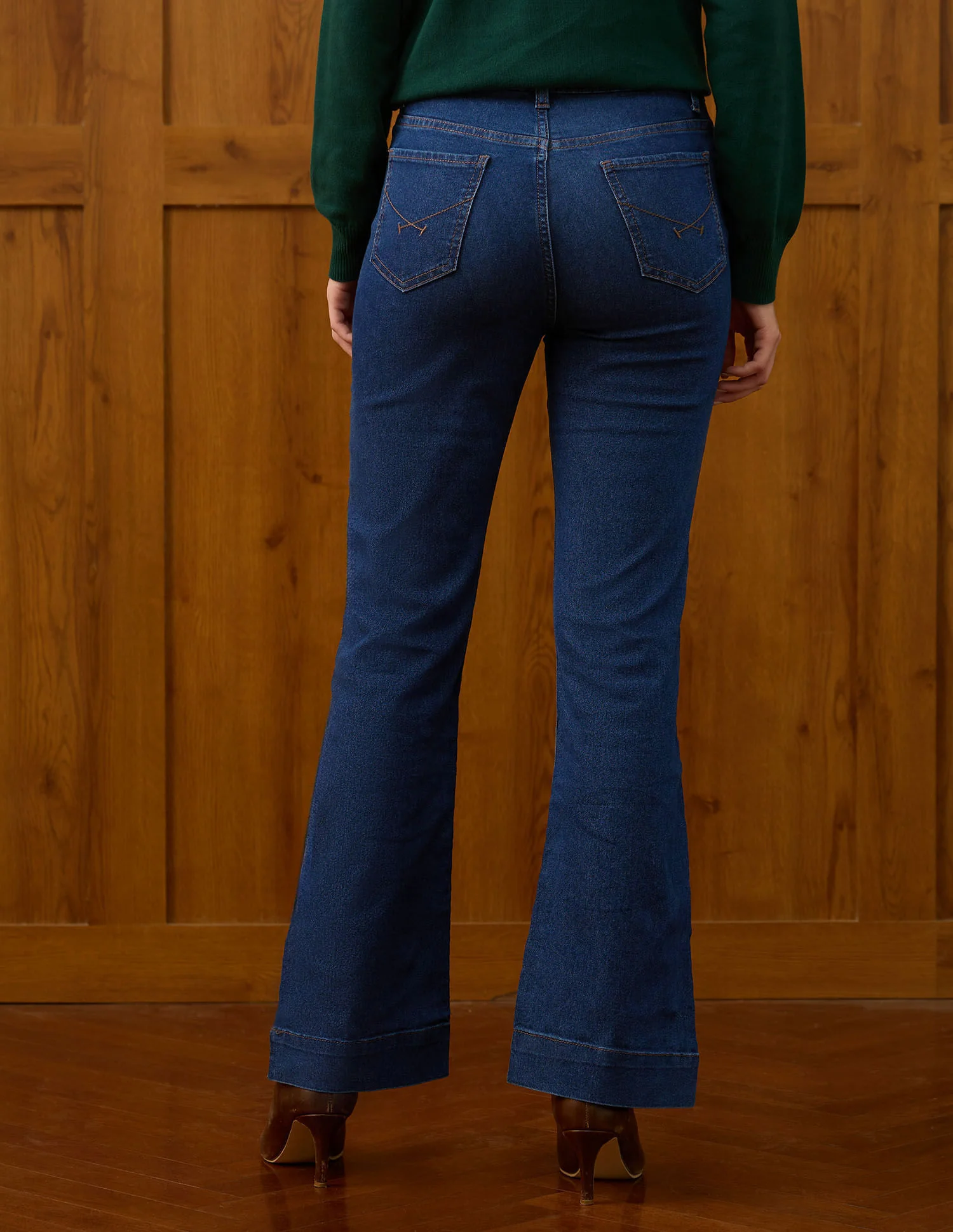 High Rise Flared Fit Jeans - Image 5