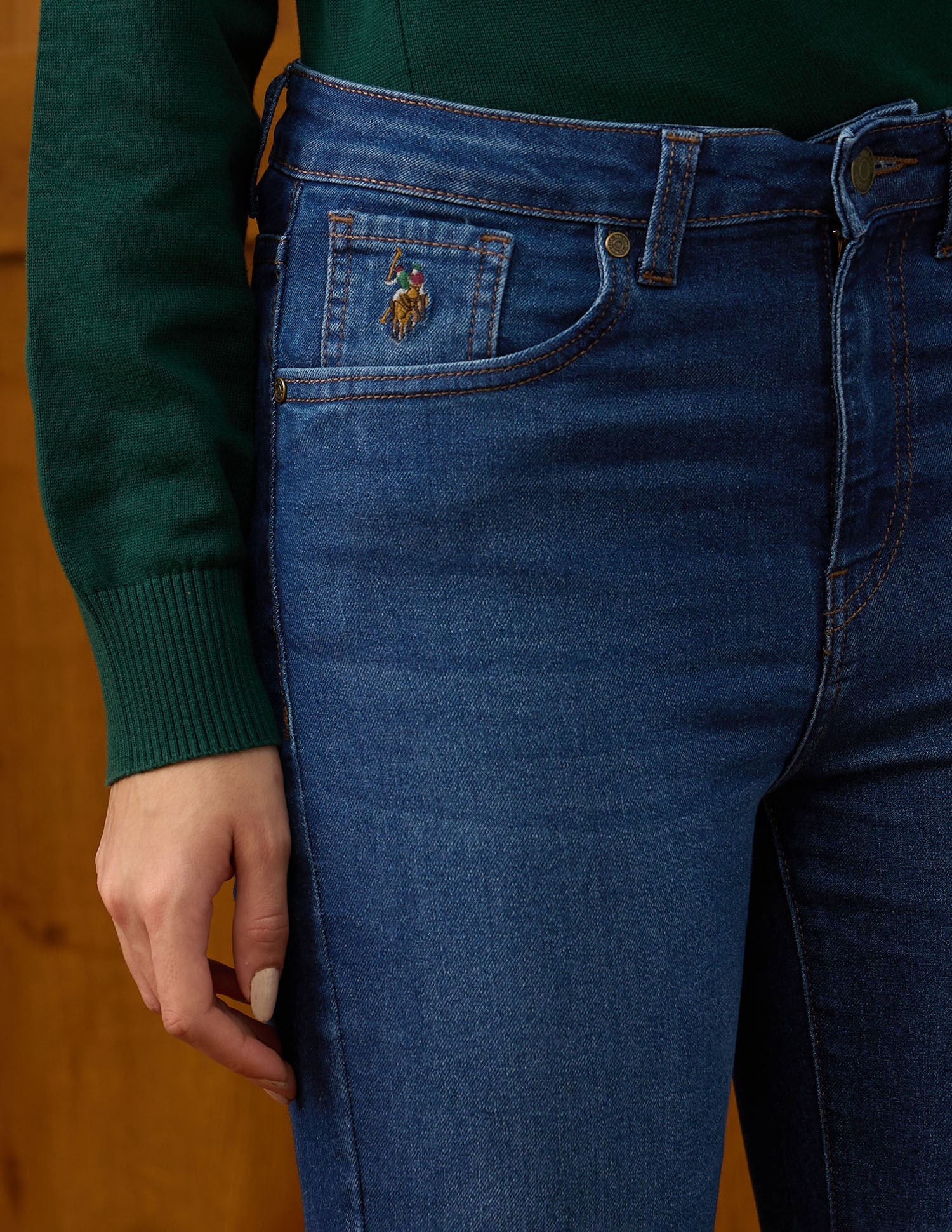 High Rise Flared Fit Jeans - Image 7