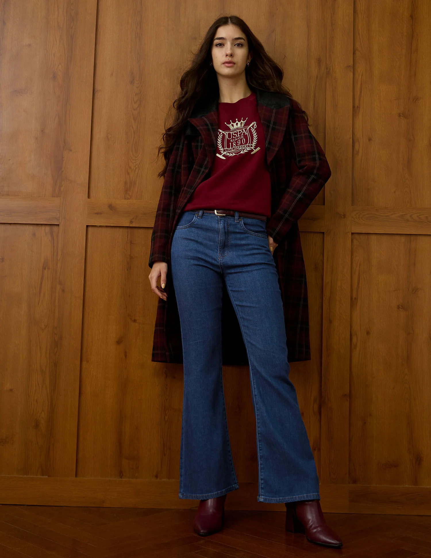 High Rise Flared Fit Jeans - Image 3