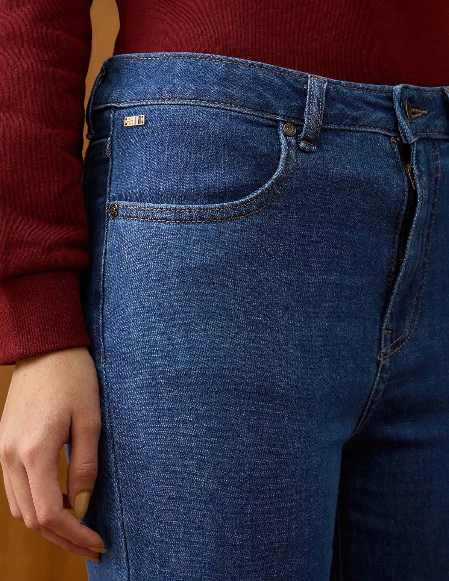 High Rise Flared Fit Jeans - Image 7