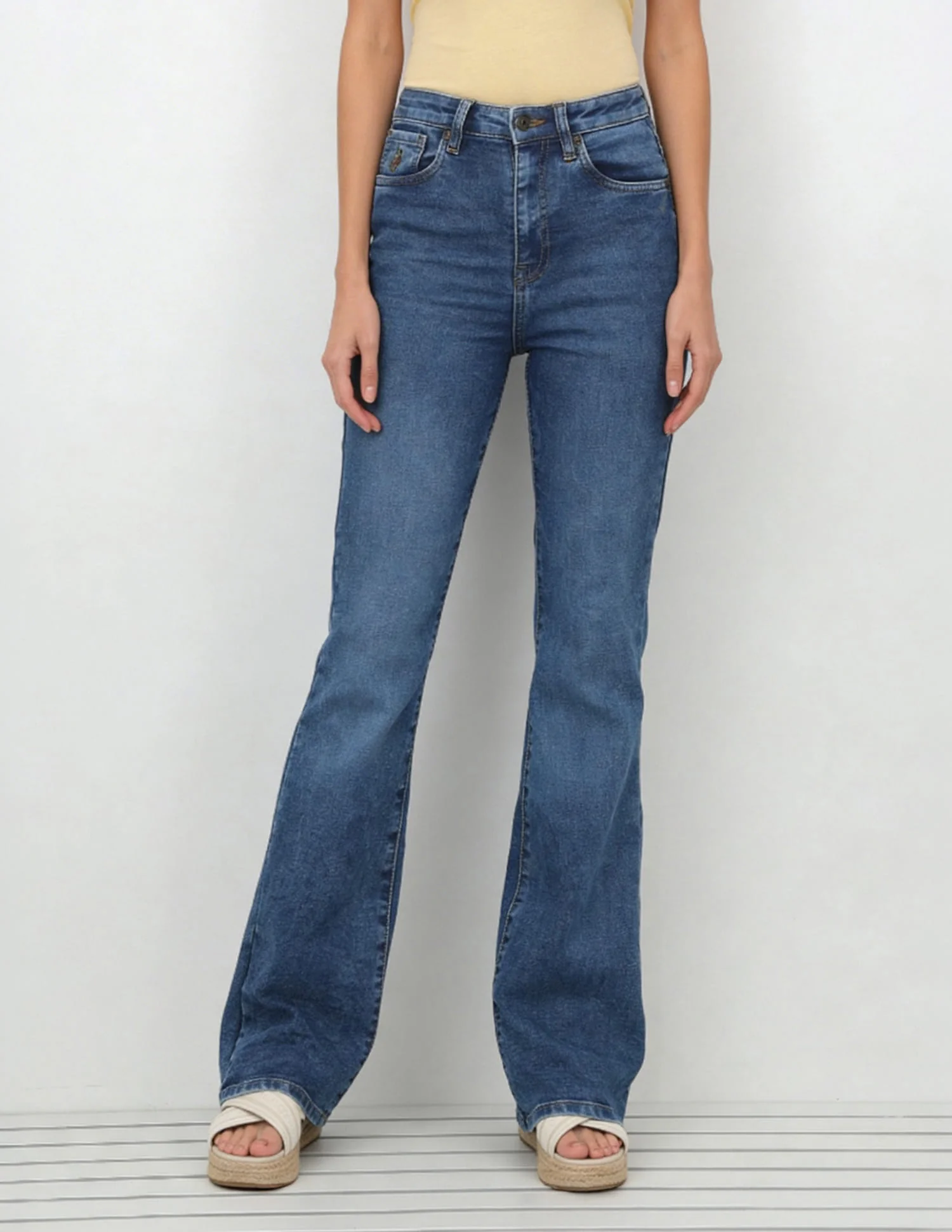 High Rise Flared Fit Jeans - Image 3