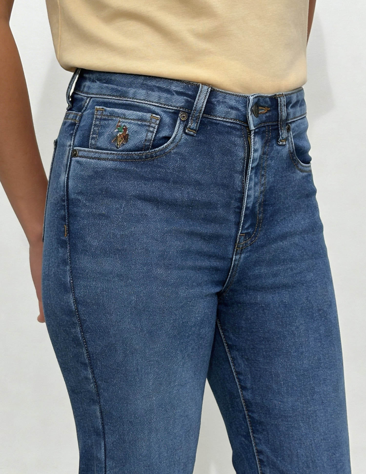 High Rise Flared Fit Jeans - Image 6