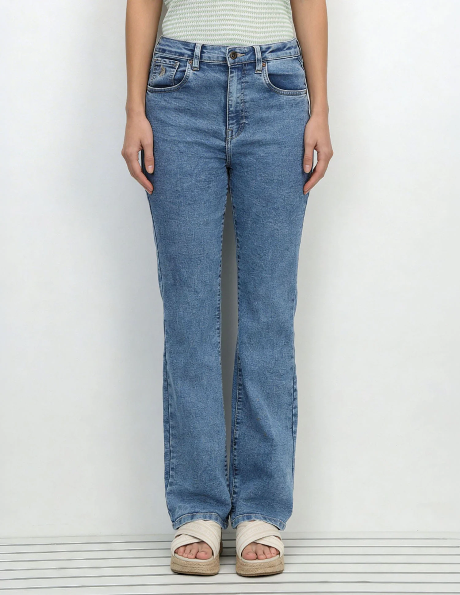 High Rise Flared Fit Jeans - Image 3