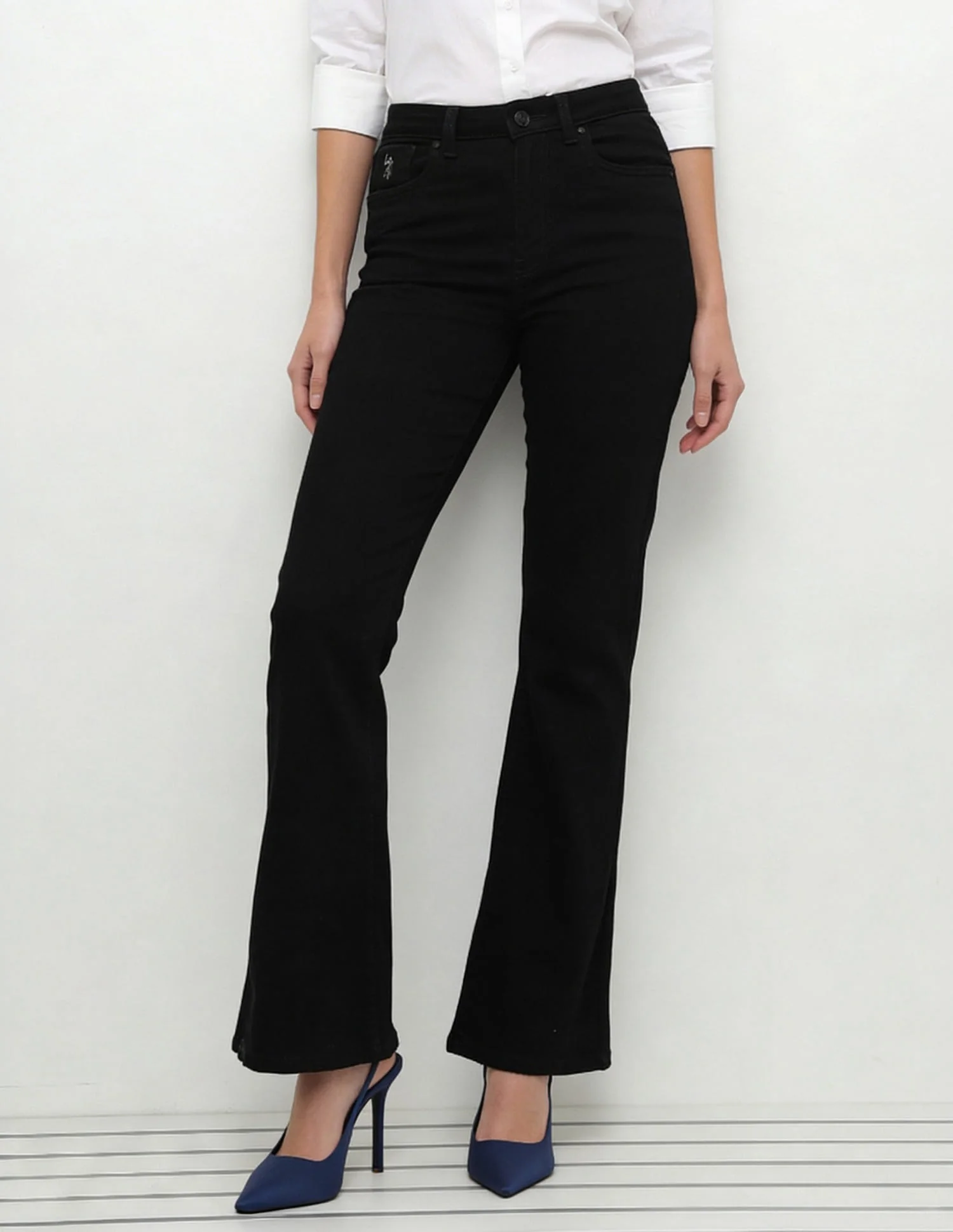 High Rise Flared Fit Jeans - Image 3