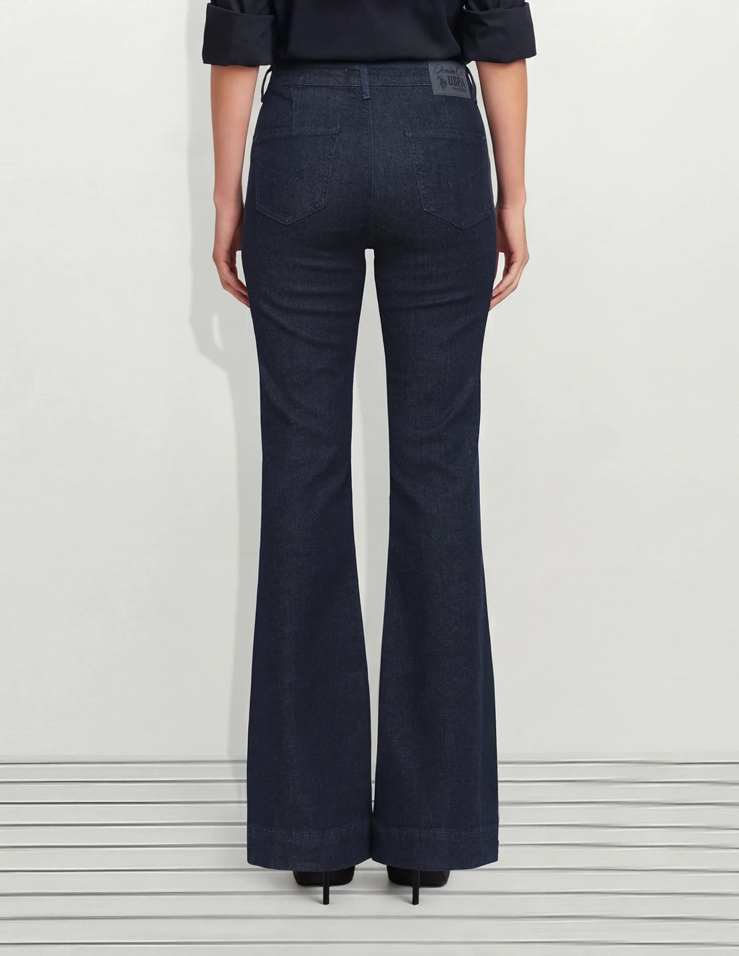 High Rise Flared Fit Jeans - Image 4