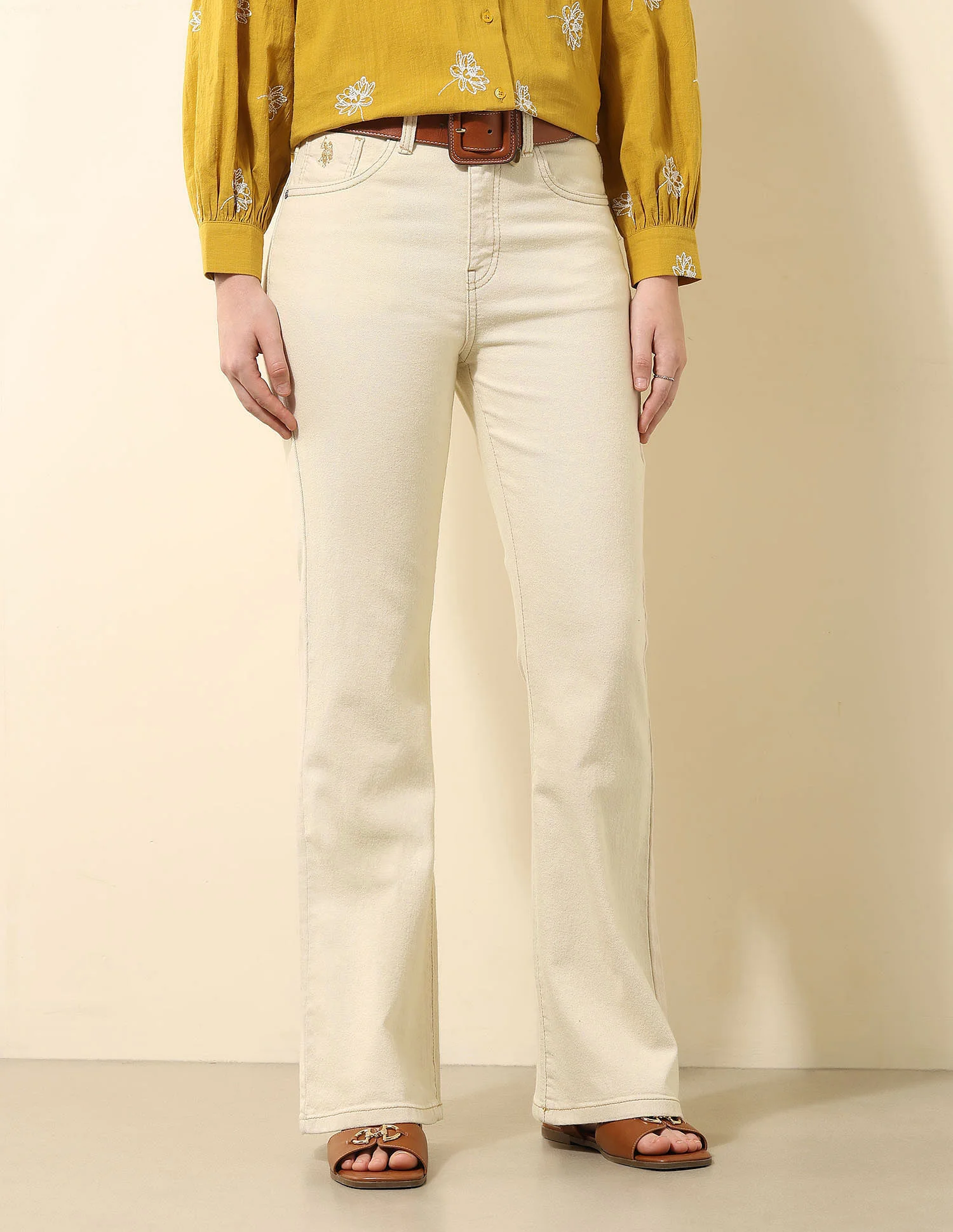 High Rise Flared Fit Jeans - Image 3