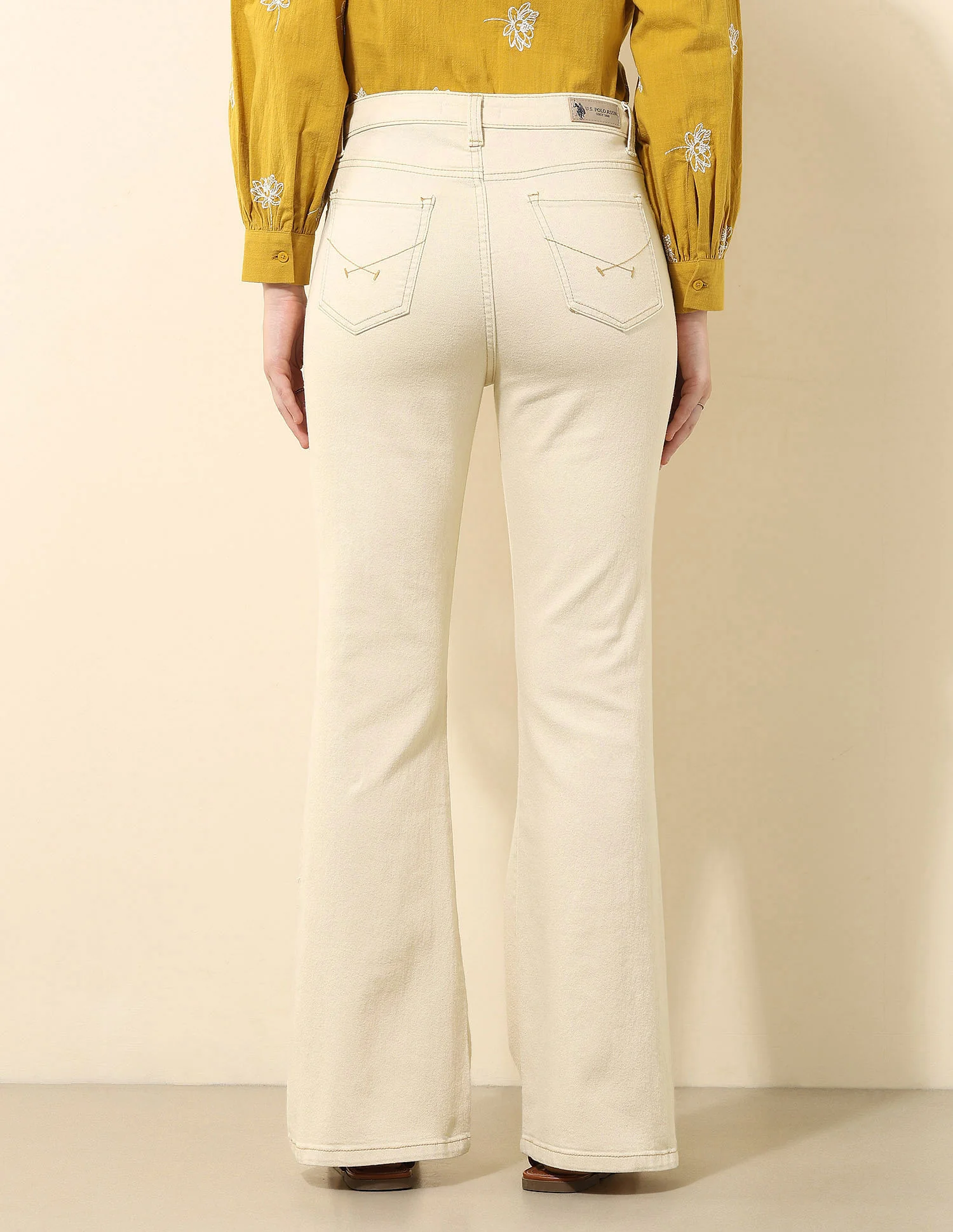 High Rise Flared Fit Jeans - Image 5